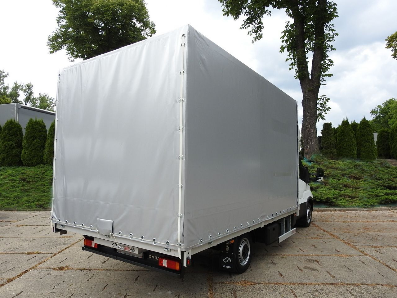 IVECO DAILY 35S18 NEW TARPAULIN WEBASTO CRUISE CONTROL AIR CONDITIONING 180HP - Autoutilitară cu prelată: Foto 3 IVECO DAILY 35S18 NEW TARPAULIN WEBASTO CRUISE CONTROL AIR CONDITIONING 180HP - Autoutilitară cu prelată: Foto 3