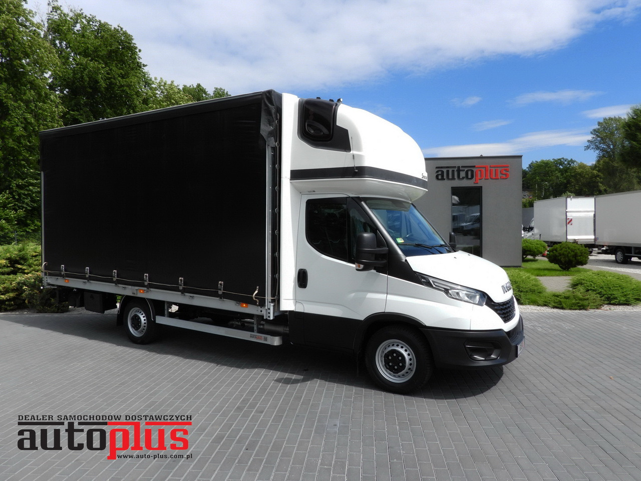 IVECO DAILY 35S18 TARPAULIN 10 PALLETS WEBASTO CRUISE CONTROL LED LIGHTS PNEUMATICS AIR CONDITIONING 180HP - Autoutilitară cu prelată: Foto 1 IVECO DAILY 35S18 TARPAULIN 10 PALLETS WEBASTO CRUISE CONTROL LED LIGHTS PNEUMATICS AIR CONDITIONING 180HP - Autoutilitară cu prelată: Foto 1