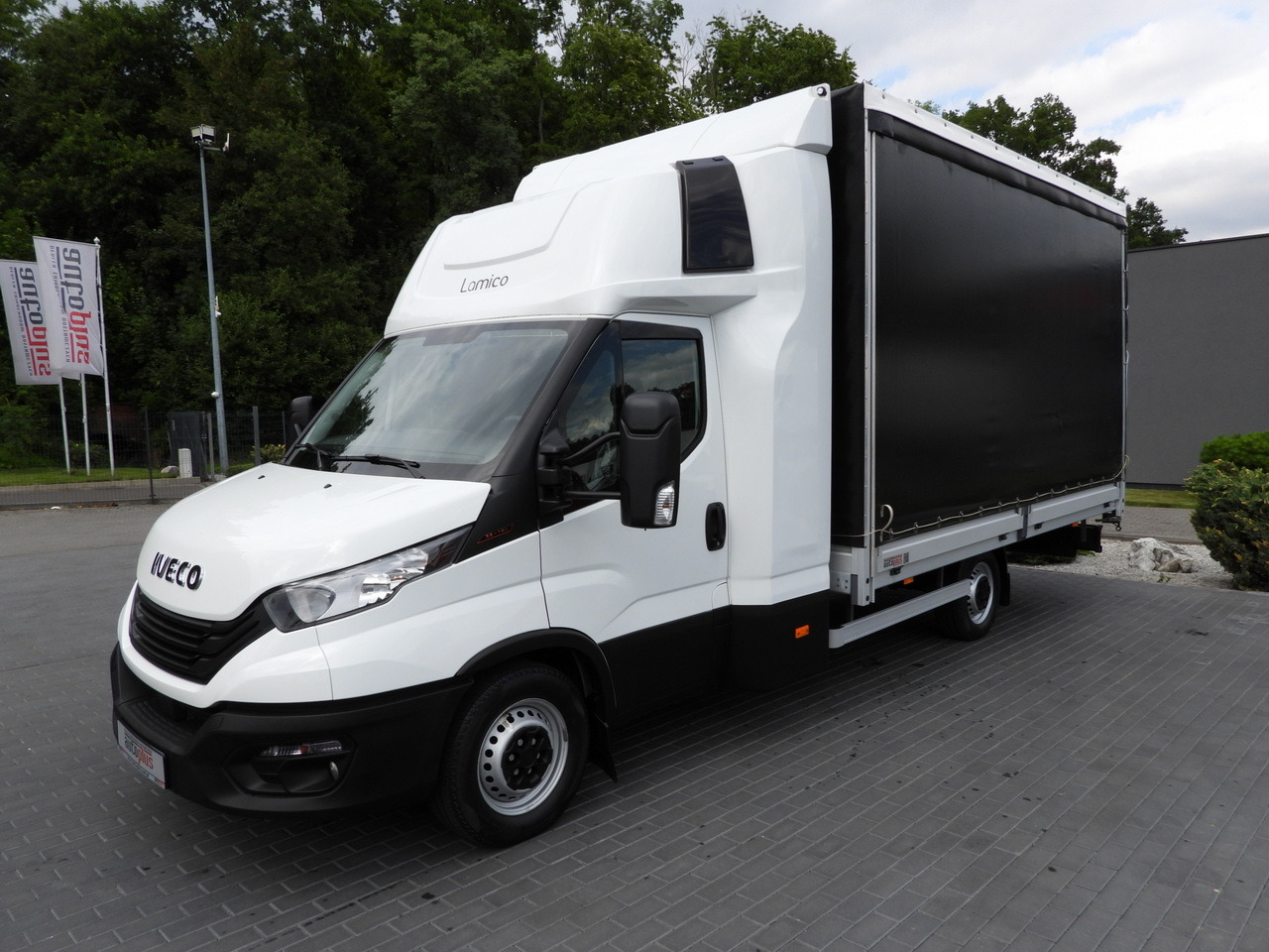 IVECO DAILY 35S18 TARPAULIN LIFT 10 PALLETS WEBASTO CRUISE CONTROL PNEUMATICS AIR CONDITIONING 180HP - Autoutilitară cu prelată: Foto 5 IVECO DAILY 35S18 TARPAULIN LIFT 10 PALLETS WEBASTO CRUISE CONTROL PNEUMATICS AIR CONDITIONING 180HP - Autoutilitară cu prelată: Foto 5