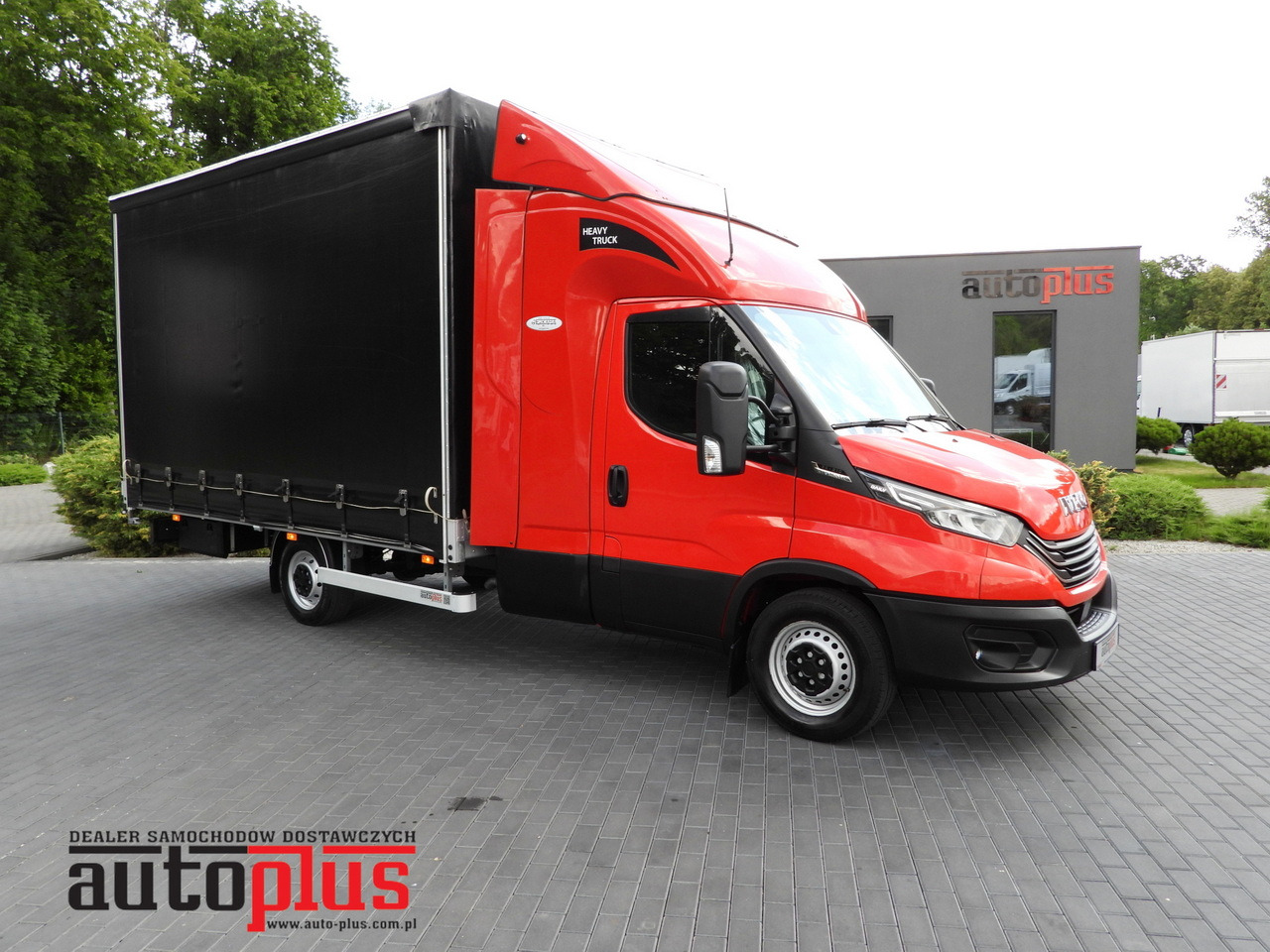 IVECO DAILY 35S21 TARPAULIN 10 PALLETS WEBASTO CRUISE CONTROL NAVIGATION LED LIGHTS PNEUMATICS AUTOMATIC TRANSMISSION HI-MATIC AIR CONDITIONING 210HP - Autoutilitară cu prelată: Foto 1 IVECO DAILY 35S21 TARPAULIN 10 PALLETS WEBASTO CRUISE CONTROL NAVIGATION LED LIGHTS PNEUMATICS AUTOMATIC TRANSMISSION HI-MATIC AIR CONDITIONING 210HP - Autoutilitară cu prelată: Foto 1