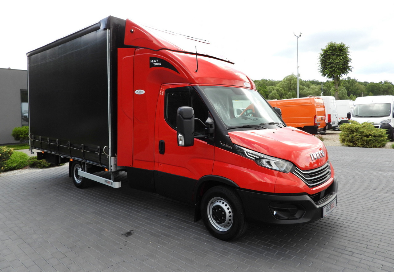 IVECO DAILY 35S21 TARPAULIN 10 PALLETS WEBASTO CRUISE CONTROL NAVIGATION LED LIGHTS PNEUMATICS AUTOMATIC TRANSMISSION HI-MATIC AIR CONDITIONING 210HP - Autoutilitară cu prelată: Foto 4 IVECO DAILY 35S21 TARPAULIN 10 PALLETS WEBASTO CRUISE CONTROL NAVIGATION LED LIGHTS PNEUMATICS AUTOMATIC TRANSMISSION HI-MATIC AIR CONDITIONING 210HP - Autoutilitară cu prelată: Foto 4