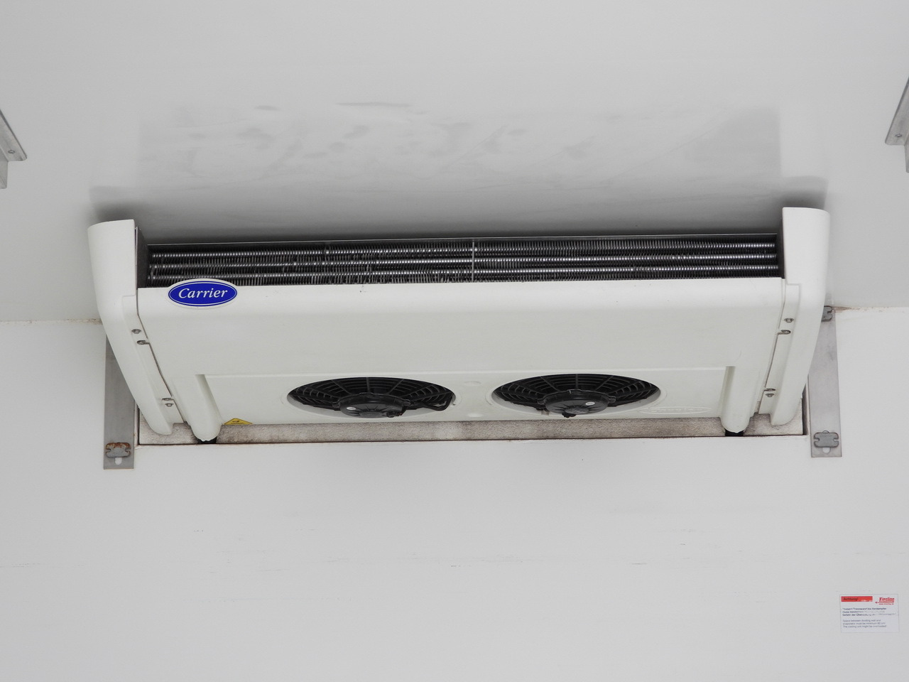 Camion frigider IVECO DAILY 70C17 REFRIGERATOR 1*C LIFT 10 PALLETS POWER SUPPLY 230V CRUISE CONTROL AIR CONDITIONING PNEUMATICS AUTOMATIC TRANSMISSION HI-MATIC TWIN WHEELS 170HP: Foto 23 Camion frigider IVECO DAILY 70C17 REFRIGERATOR 1*C LIFT 10 PALLETS POWER SUPPLY 230V CRUISE CONTROL AIR CONDITIONING PNEUMATICS AUTOMATIC TRANSMISSION HI-MATIC TWIN WHEELS 170HP: Foto 23