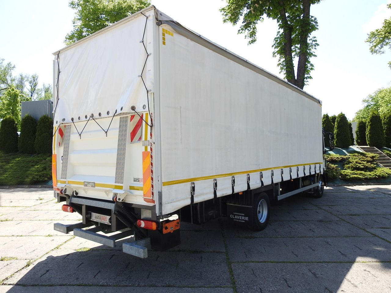 IVECO EUROCARGO 120 - 220 TARPAULIN LIFT 20 PALLETS LED LIGHTS AUTOMATIC TRANSMISSION HI-MATIC TWIN WHEELS AIR CONDITIONING 220HP - Camion cu prelată: Foto 3 IVECO EUROCARGO 120 - 220 TARPAULIN LIFT 20 PALLETS LED LIGHTS AUTOMATIC TRANSMISSION HI-MATIC TWIN WHEELS AIR CONDITIONING 220HP - Camion cu prelată: Foto 3