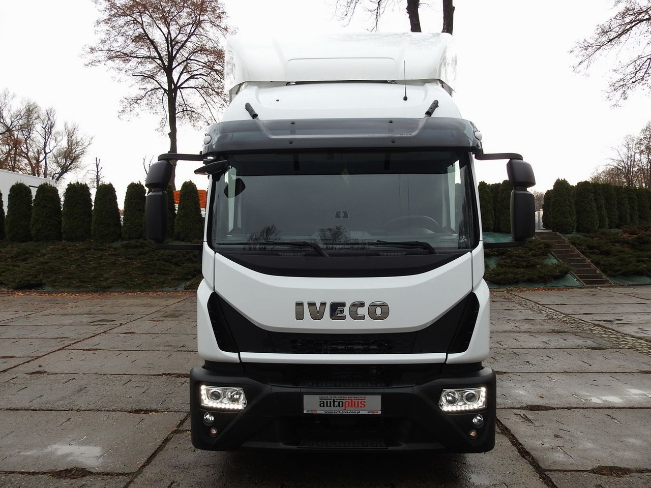 IVECO EUROCARGO 120-250 NEW TARPAULIN LIFT 18 PALLETS WEBASTO CRUISE CONTROL AIR CONDITIONING LED LIGHTS PNEUMATICS AUTOMATIC TRANSMISSION HI-MATIC 250HP - Autoutilitară cu prelată: Foto 5 IVECO EUROCARGO 120-250 NEW TARPAULIN LIFT 18 PALLETS WEBASTO CRUISE CONTROL AIR CONDITIONING LED LIGHTS PNEUMATICS AUTOMATIC TRANSMISSION HI-MATIC 250HP - Autoutilitară cu prelată: Foto 5