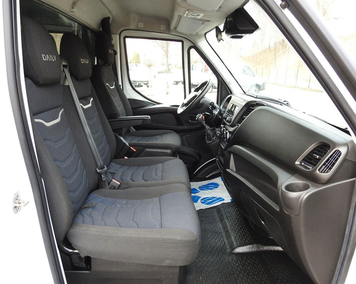 Autoutilitară cu prelată Iveco DAILY  35S18 PRITSCHE PLANE 10 PALETTEN WEBASTO: Foto 27