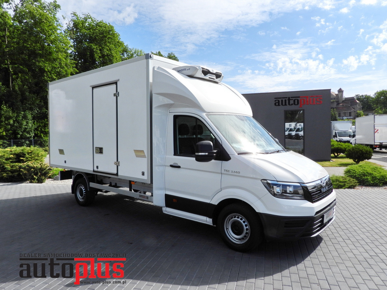 MAN TGE 3.140 REGRIGERATOR BOX -1*C 8 PALLETS HEATING FUNCTION CRUISE CONTROL PNEUMATICS AIR CONDITIONING 140HP - Autoutilitară frigorifica: Foto 1 MAN TGE 3.140 REGRIGERATOR BOX -1*C 8 PALLETS HEATING FUNCTION CRUISE CONTROL PNEUMATICS AIR CONDITIONING 140HP - Autoutilitară frigorifica: Foto 1