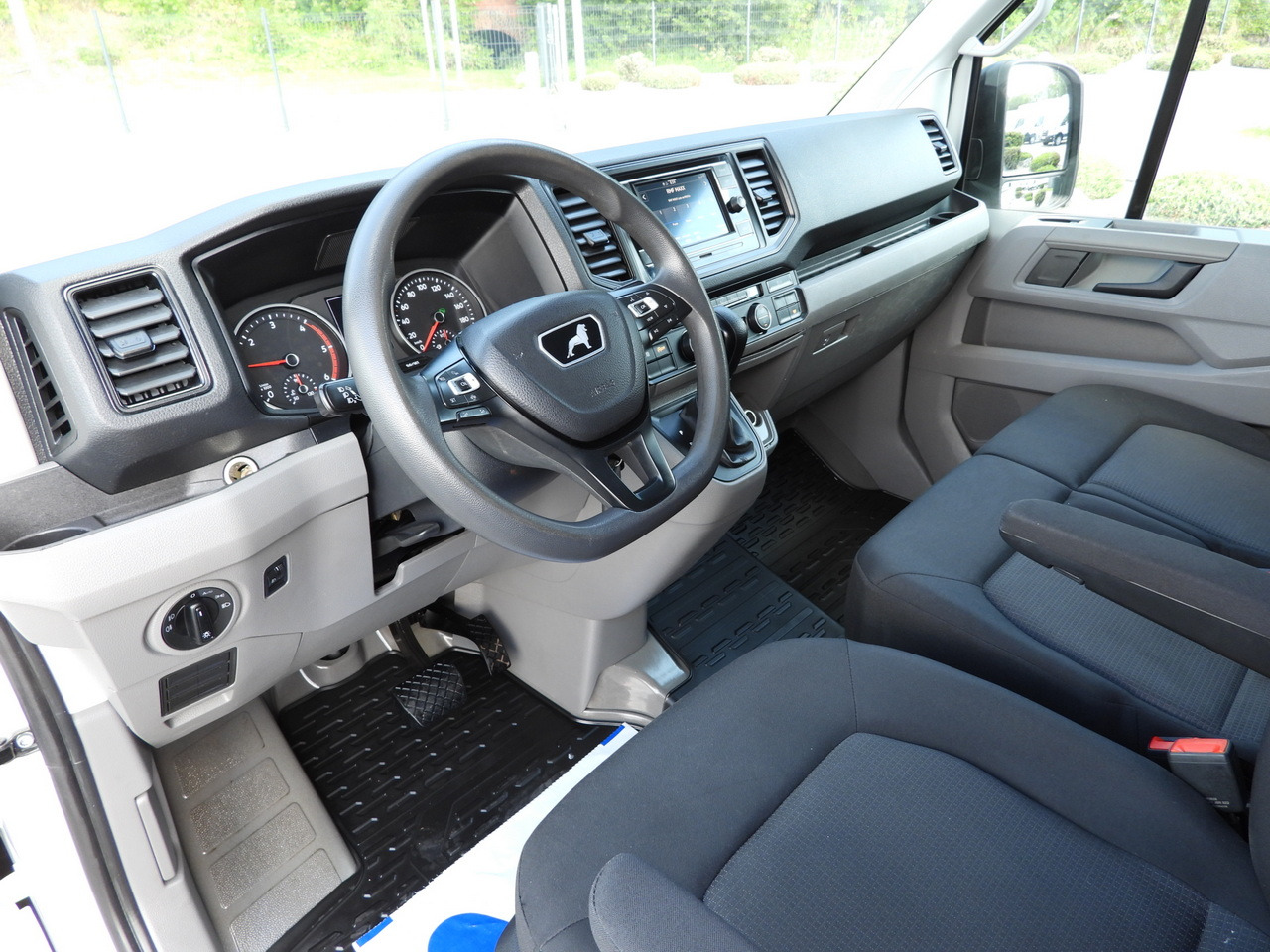 MAN TGE REFRIGERATOR VAN -5*C POWER SUPPLY 230V CRUISE CONTROL AUTOMATIC TRANSMISSION AIR CONDITIONING 180HP - Autoutilitară frigorifica: Foto 2 MAN TGE REFRIGERATOR VAN -5*C POWER SUPPLY 230V CRUISE CONTROL AUTOMATIC TRANSMISSION AIR CONDITIONING 180HP - Autoutilitară frigorifica: Foto 2