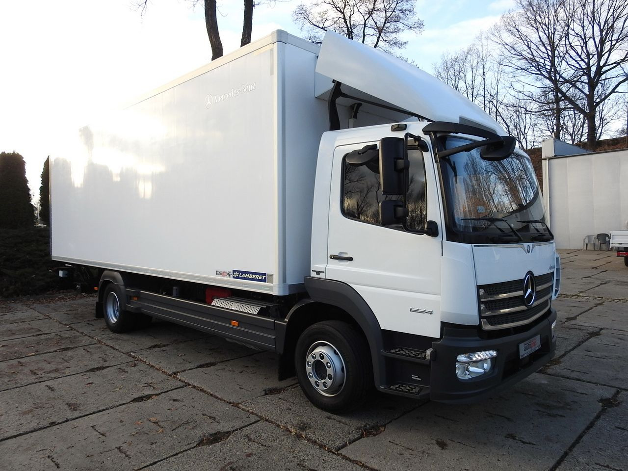 MERCEDES ATEGO 12.24 REGRIGERATOR BOX -10*C LIFT 16 PALLETS HEATING FUNCTION WEBASTO CRUISE CONTROL PNEUMATICS AIR CONDITIONING 240HP - Camion frigider: Foto 4 MERCEDES ATEGO 12.24 REGRIGERATOR BOX -10*C LIFT 16 PALLETS HEATING FUNCTION WEBASTO CRUISE CONTROL PNEUMATICS AIR CONDITIONING 240HP - Camion frigider: Foto 4