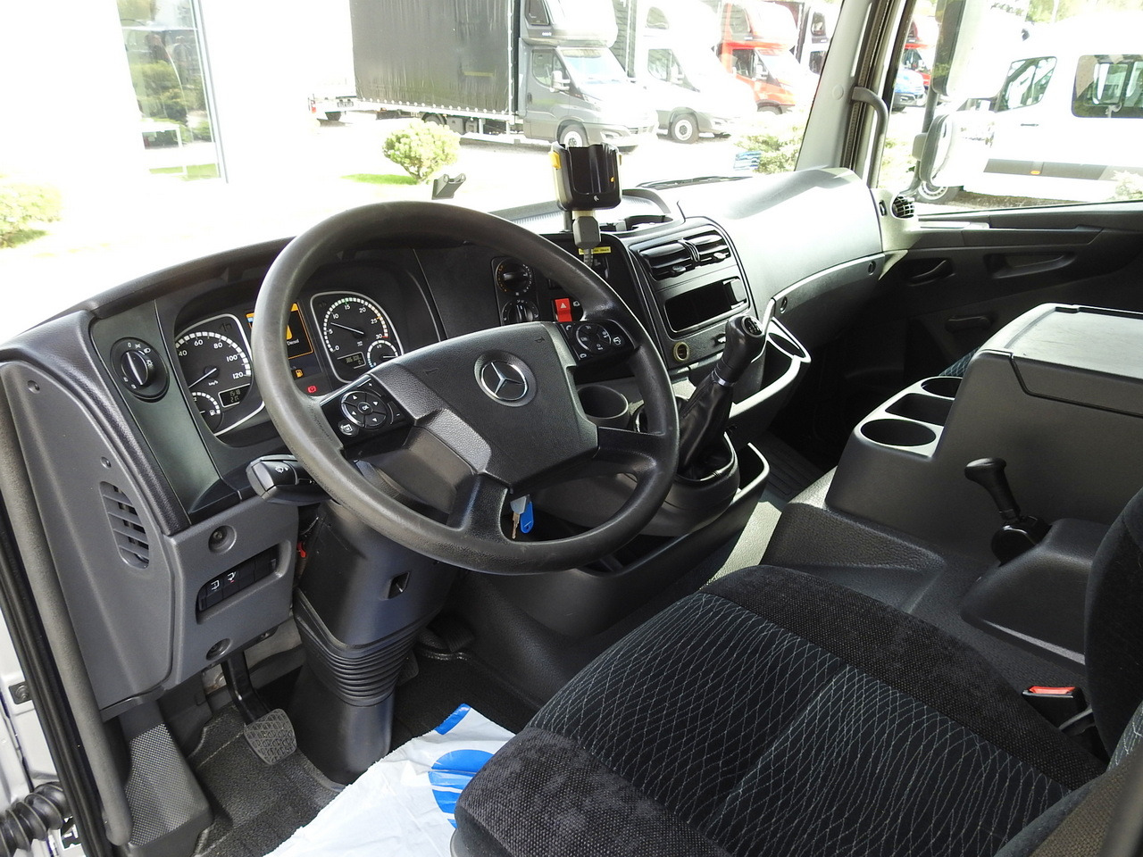 MERCEDES ATEGO 1221 TARPAULIN LIFT 16 PALLETS WEBASTO AIR CONDITIONING PNEUMATICS TWIN WHEELS 230HP - Autoutilitară cu prelată: Foto 2 MERCEDES ATEGO 1221 TARPAULIN LIFT 16 PALLETS WEBASTO AIR CONDITIONING PNEUMATICS TWIN WHEELS 230HP - Autoutilitară cu prelată: Foto 2