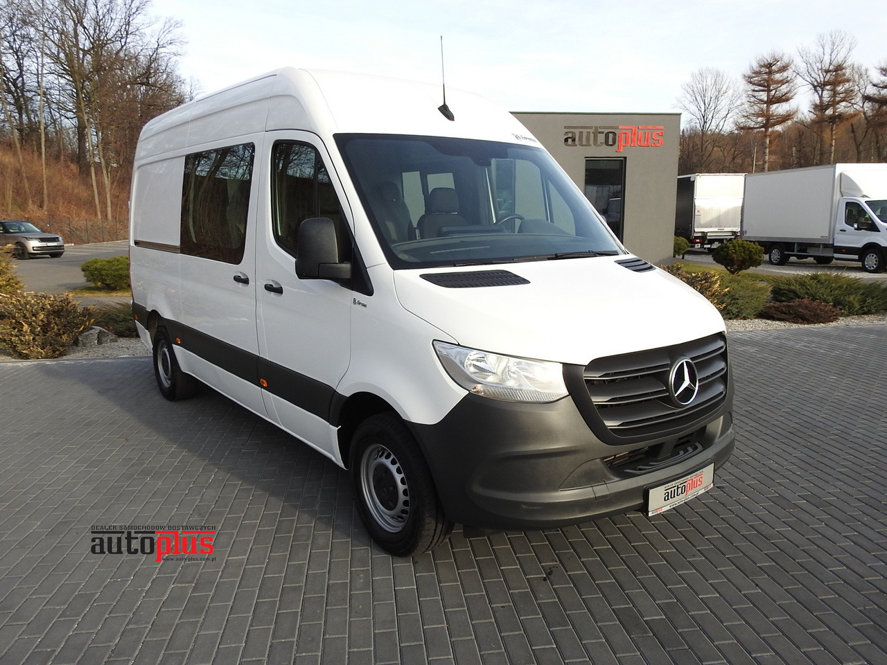 MERCEDES SPRINTER 314 BOX DELIVERY VAN 6 SEATS CRUISE CONTROL AIR CONDITIONING 140HP - Dubă: Foto 1 MERCEDES SPRINTER 314 BOX DELIVERY VAN 6 SEATS CRUISE CONTROL AIR CONDITIONING 140HP - Dubă: Foto 1