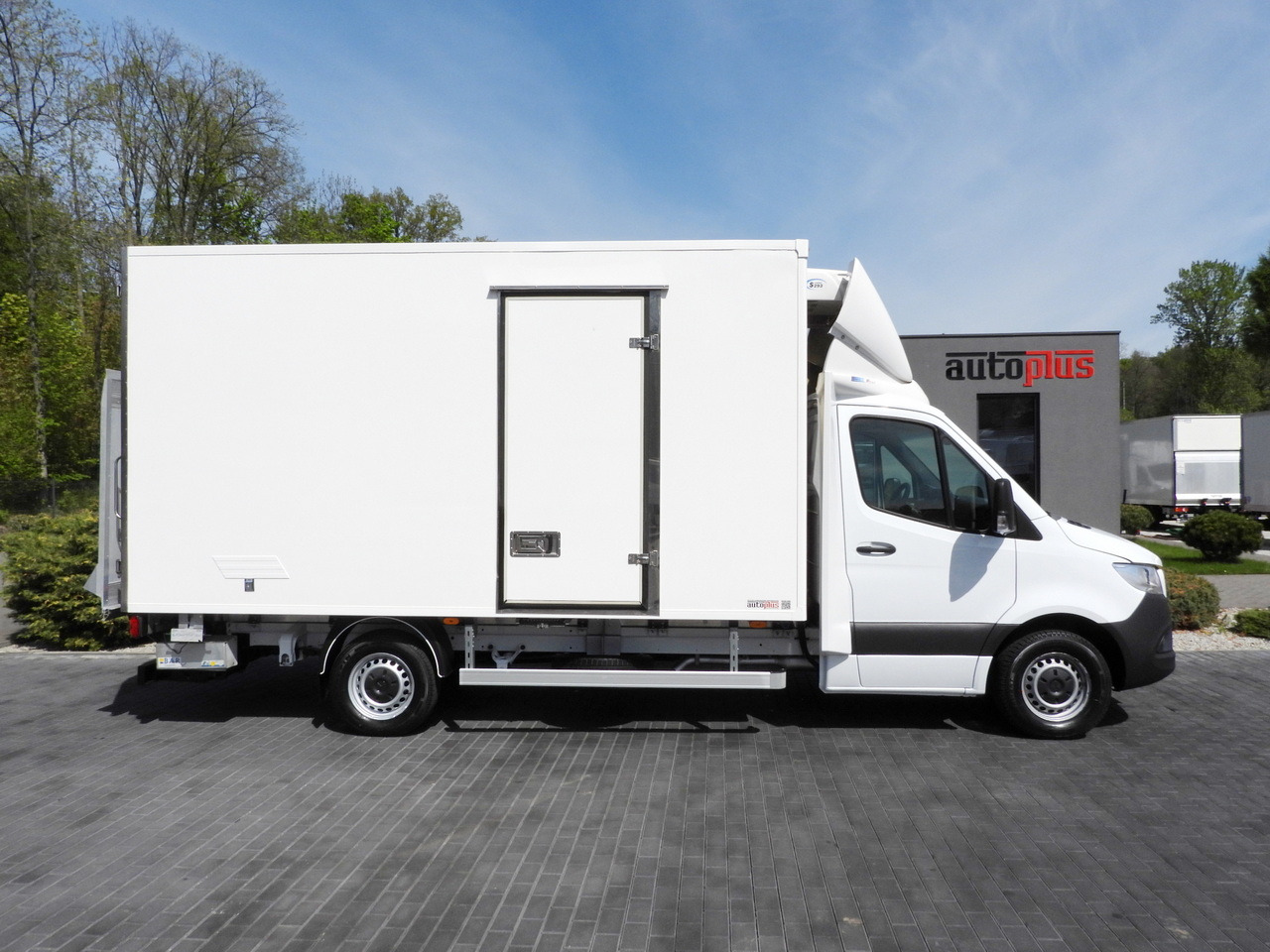 Autoutilitară frigorifica MERCEDES SPRINTER 316 REGRIGERATOR BOX 0*C LIFT 8 PALLETS CRUISE CONTROL PNEUMATICS AIR CONDITIONING  160HP: Foto 7