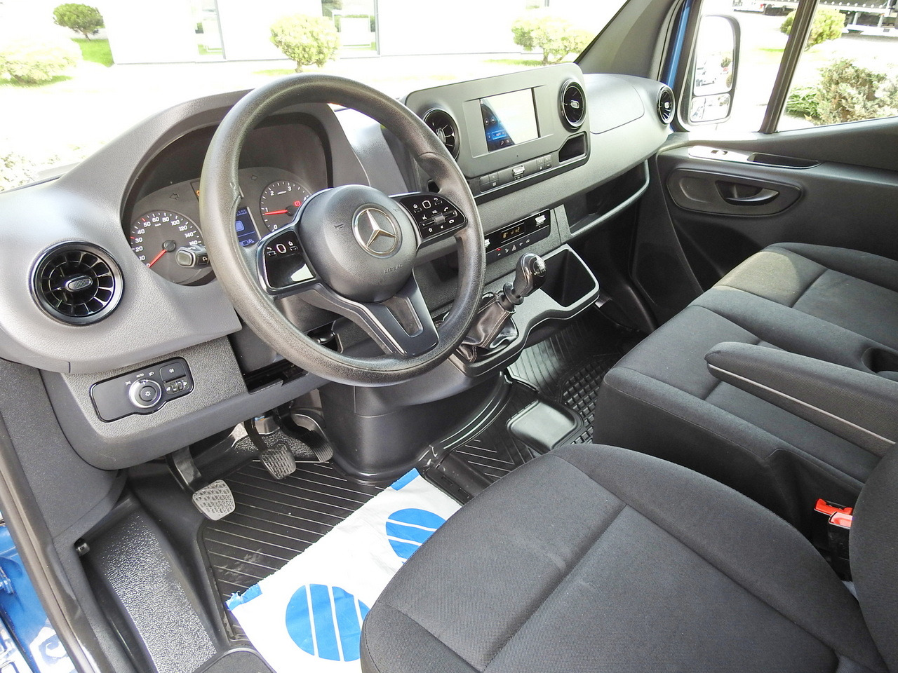 MERCEDES SPRINTER 316 STAKE BODY DOUBLE CABIN DOKA 7 SEATS AIR CONDITIONING  160HP - Autoutilitară cabină dublă: Foto 2 MERCEDES SPRINTER 316 STAKE BODY DOUBLE CABIN DOKA 7 SEATS AIR CONDITIONING  160HP - Autoutilitară cabină dublă: Foto 2