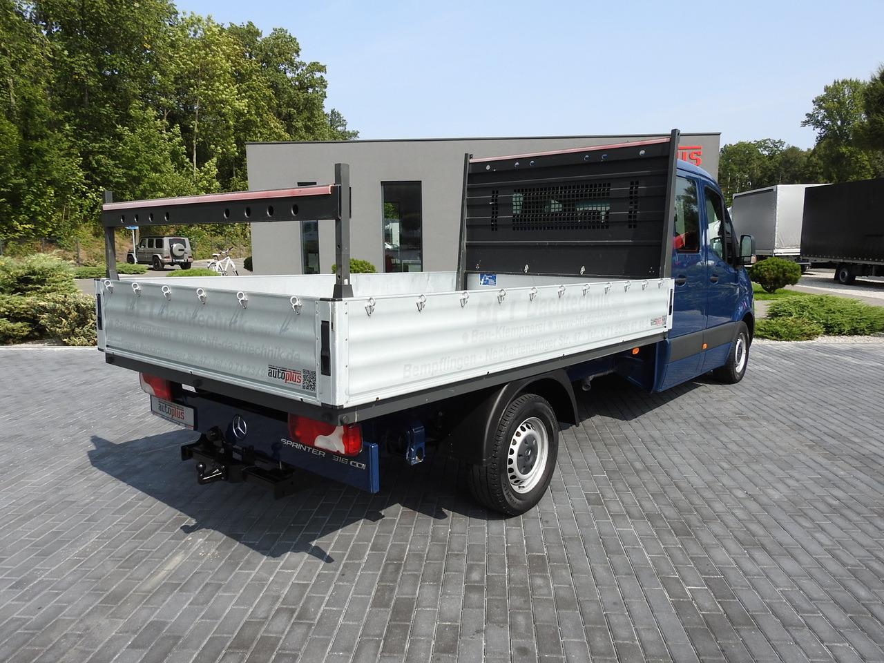 MERCEDES SPRINTER 316 STAKE BODY DOUBLE CABIN DOKA 7 SEATS AIR CONDITIONING  160HP - Autoutilitară cabină dublă: Foto 3 MERCEDES SPRINTER 316 STAKE BODY DOUBLE CABIN DOKA 7 SEATS AIR CONDITIONING  160HP - Autoutilitară cabină dublă: Foto 3