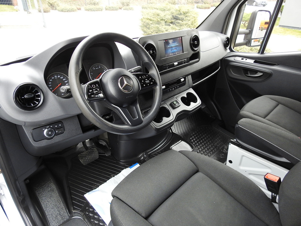 MERCEDES SPRINTER 316 TARPAULIN 10 PALLETS WEBASTO CRUISE CONTROL LED LIGHTS PNEUMATICS AUTOMATIC TRANSMISSION AIR CONDITIONING 160HP - Autoutilitară cu prelată: Foto 2 MERCEDES SPRINTER 316 TARPAULIN 10 PALLETS WEBASTO CRUISE CONTROL LED LIGHTS PNEUMATICS AUTOMATIC TRANSMISSION AIR CONDITIONING 160HP - Autoutilitară cu prelată: Foto 2
