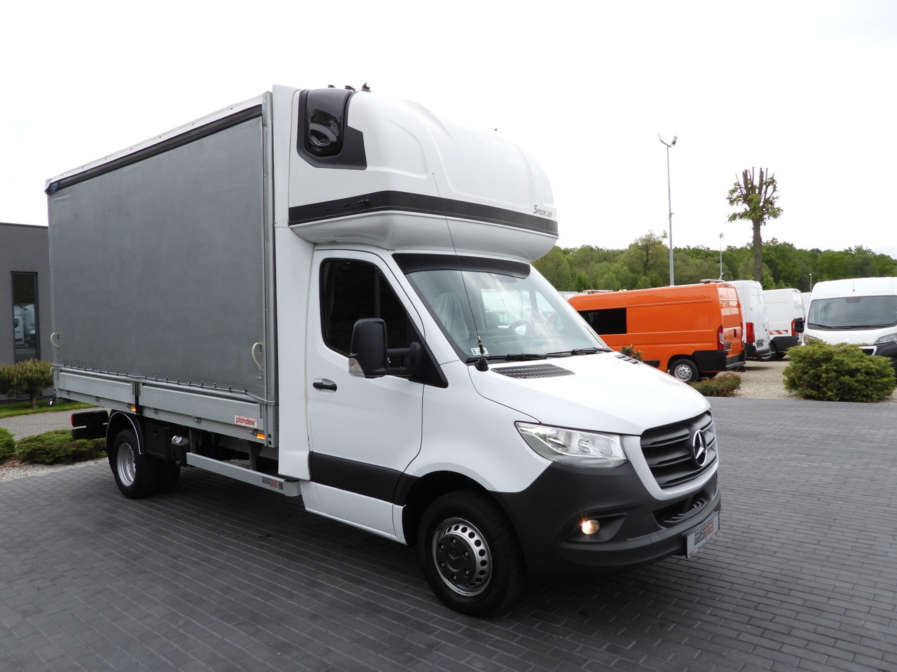 MERCEDES SPRINTER 519 TARPAULIN 8 PALLETS WEBASTO CRUISE CONTROL TWIN WHEELS AIR CONDITIONING 190HP - Autoutilitară cu prelată: Foto 4 MERCEDES SPRINTER 519 TARPAULIN 8 PALLETS WEBASTO CRUISE CONTROL TWIN WHEELS AIR CONDITIONING 190HP - Autoutilitară cu prelată: Foto 4