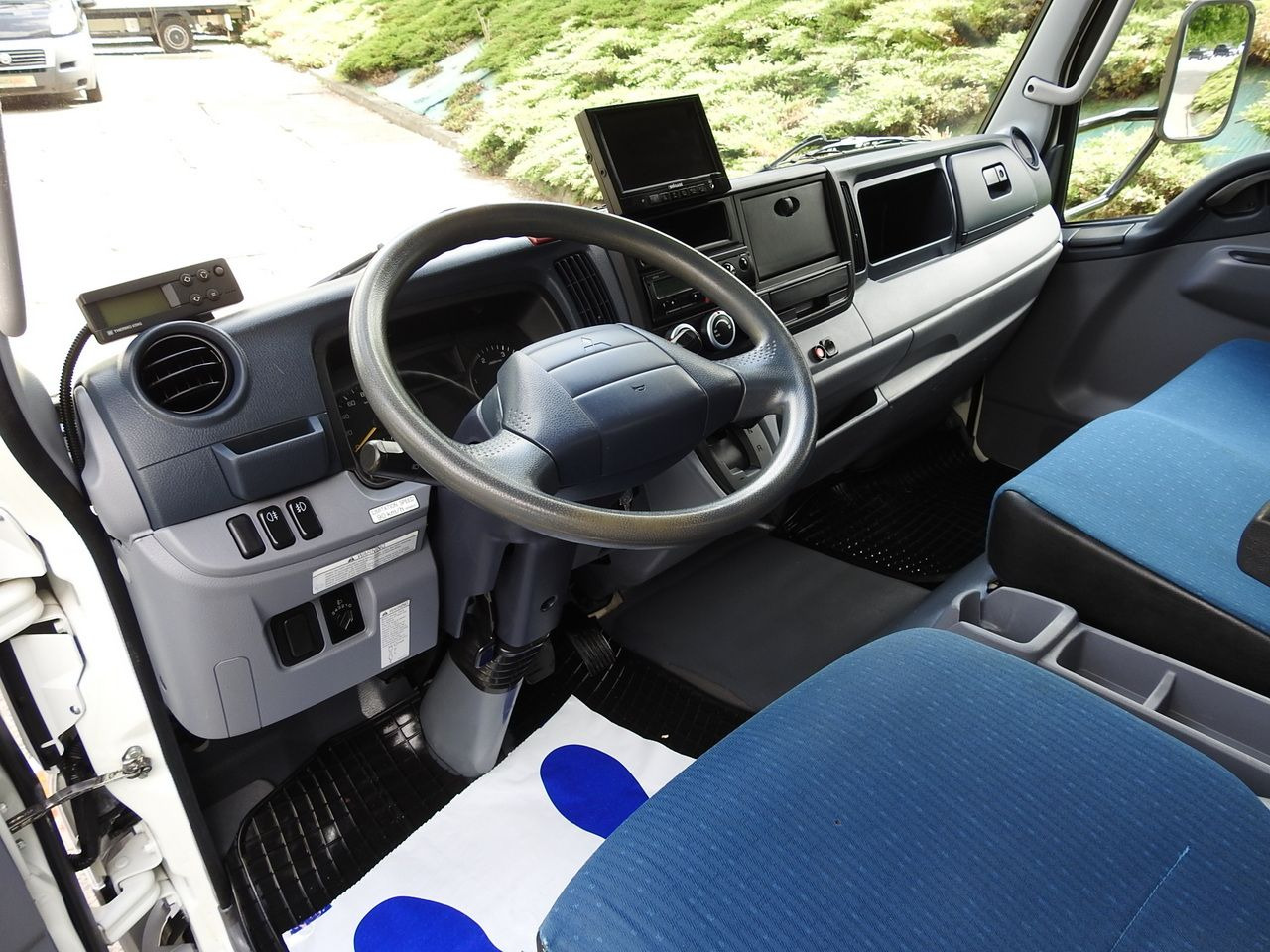 MITSUBISHI CANTER FUSO 7C15 REGRIGERATOR BOX -4*C LIFT POWER SUPPLY 230V AIR CONDITIONING AUTOMATIC TRANSMISSION 150HP - Camion frigider: Foto 2 MITSUBISHI CANTER FUSO 7C15 REGRIGERATOR BOX -4*C LIFT POWER SUPPLY 230V AIR CONDITIONING AUTOMATIC TRANSMISSION 150HP - Camion frigider: Foto 2