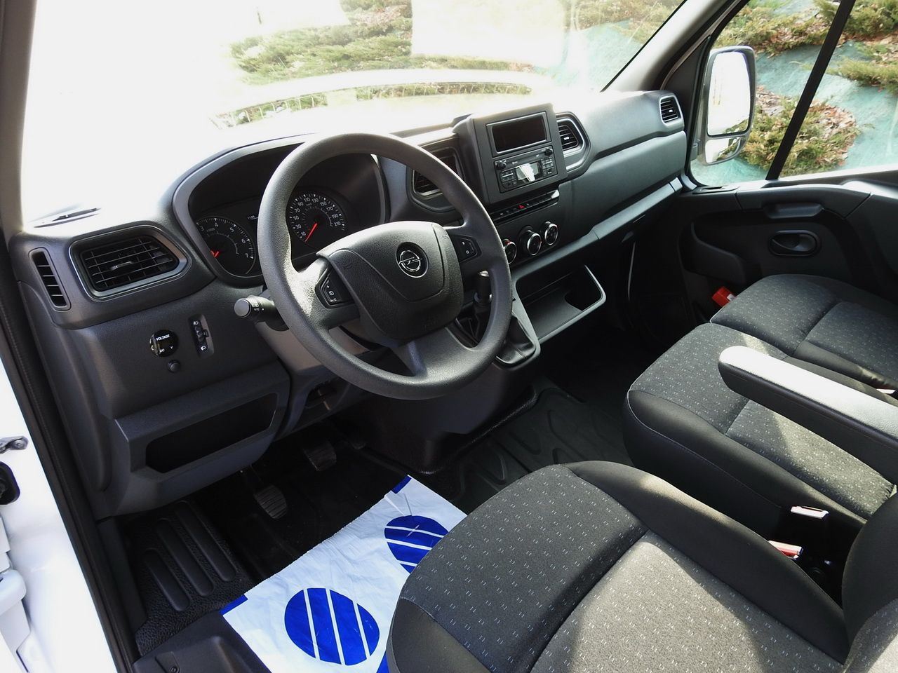 OPEL MOVANO - Autoutilitară cu prelată: Foto 2 OPEL MOVANO - Autoutilitară cu prelată: Foto 2