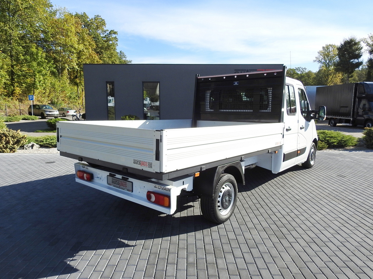 OPEL MOVANO STAKE BODY DOUBLE CABIN DOKA 7 SEATS CRUISE CONTROL AIR CONDITIONING 130HP - Autoutilitară cu platformă: Foto 3 OPEL MOVANO STAKE BODY DOUBLE CABIN DOKA 7 SEATS CRUISE CONTROL AIR CONDITIONING 130HP - Autoutilitară cu platformă: Foto 3
