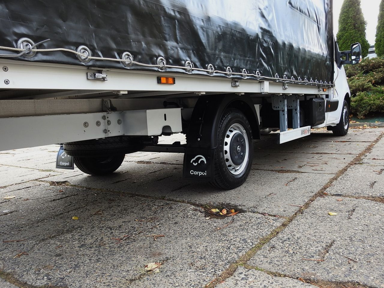 Autoutilitară cu prelată OPEL MOVANO TARPAULIN 10 PALLETS WEBASTO CRUISE CONTROL LED LIGHTS PNEUMATICS AIR CONDITIONING 165HP: Foto 17 Autoutilitară cu prelată OPEL MOVANO TARPAULIN 10 PALLETS WEBASTO CRUISE CONTROL LED LIGHTS PNEUMATICS AIR CONDITIONING 165HP: Foto 17