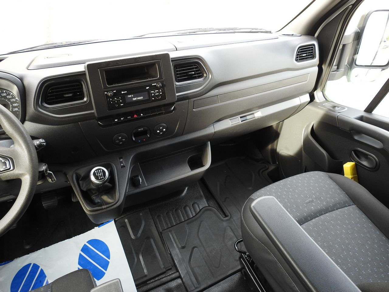 Autoutilitară cu prelată OPEL MOVANO TARPAULIN 10 PALLETS WEBASTO CRUISE CONTROL LED LIGHTS PNEUMATICS AIR CONDITIONING 165HP: Foto 37 Autoutilitară cu prelată OPEL MOVANO TARPAULIN 10 PALLETS WEBASTO CRUISE CONTROL LED LIGHTS PNEUMATICS AIR CONDITIONING 165HP: Foto 37