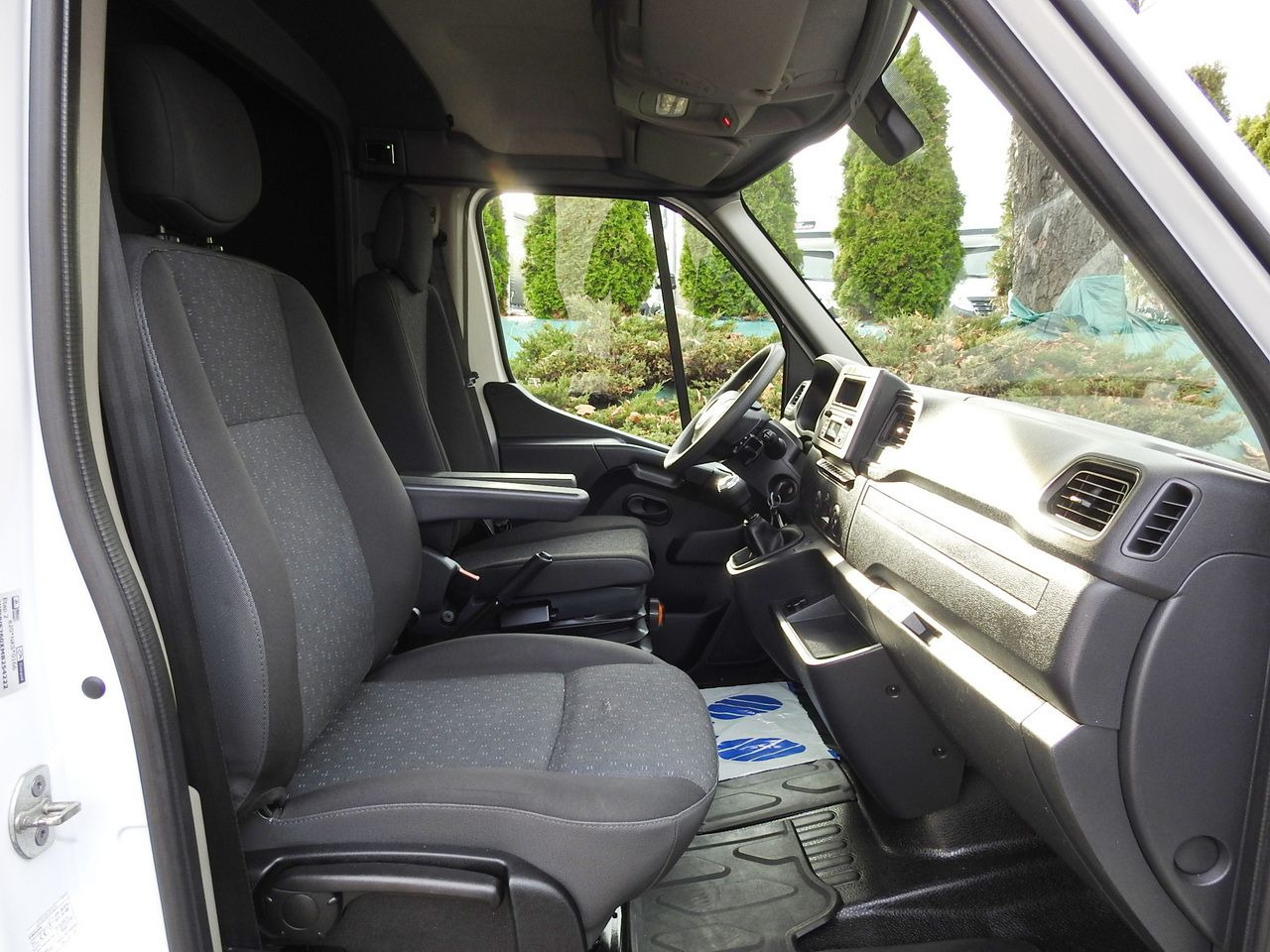 Autoutilitară cu prelată OPEL MOVANO TARPAULIN 10 PALLETS WEBASTO CRUISE CONTROL LED LIGHTS PNEUMATICS AIR CONDITIONING 165HP: Foto 42 Autoutilitară cu prelată OPEL MOVANO TARPAULIN 10 PALLETS WEBASTO CRUISE CONTROL LED LIGHTS PNEUMATICS AIR CONDITIONING 165HP: Foto 42