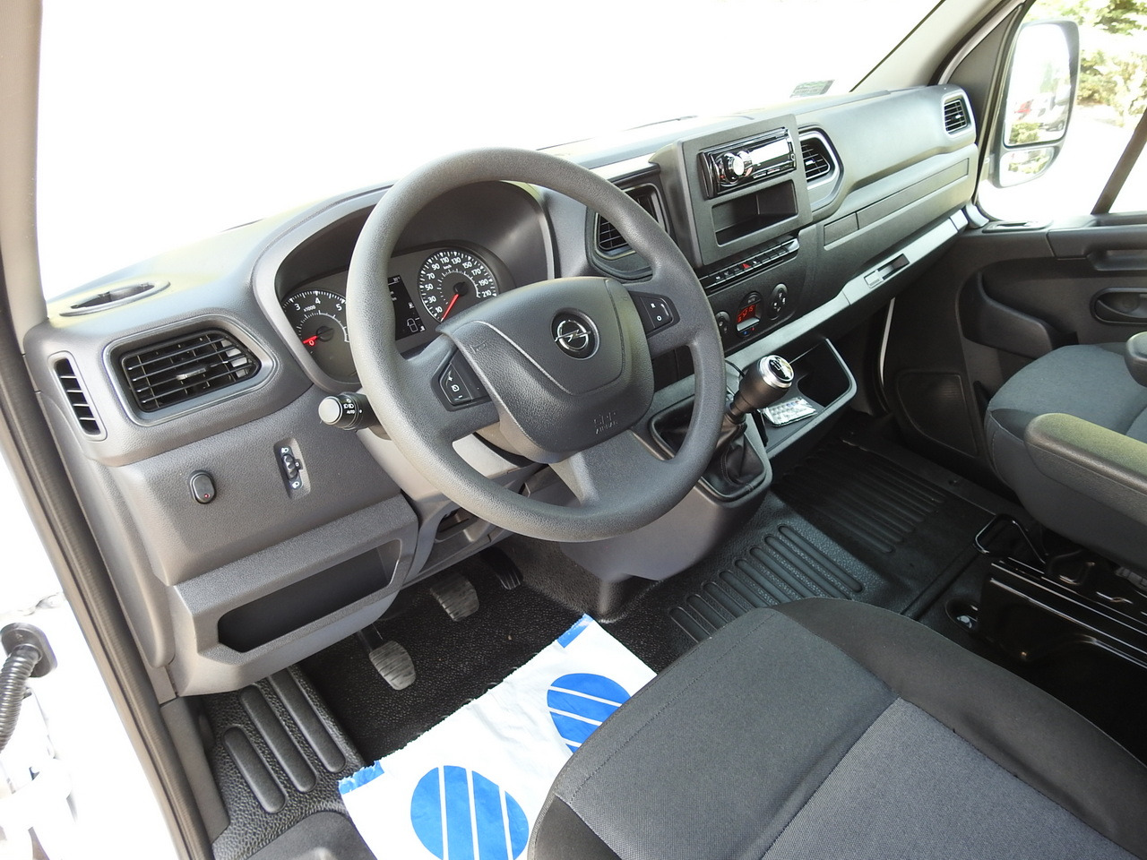 OPEL MOVANO TARPAULIN 8 PALLETS WEBASTO CRUISE CONTROL AIR CONDITIONING LED LIGHTS PNEUMATICS 165HP - Autoutilitară cu prelată: Foto 2 OPEL MOVANO TARPAULIN 8 PALLETS WEBASTO CRUISE CONTROL AIR CONDITIONING LED LIGHTS PNEUMATICS 165HP - Autoutilitară cu prelată: Foto 2