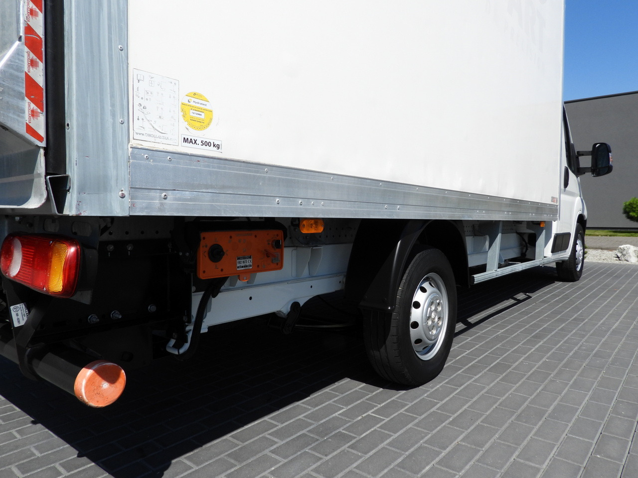 Autoutilitară box PEUGEOT BOXER BOX LIFT 8 PALLETS CRUISE CONTROL AIR CONDITIONING 130HP: Foto 17 Autoutilitară box PEUGEOT BOXER BOX LIFT 8 PALLETS CRUISE CONTROL AIR CONDITIONING 130HP: Foto 17