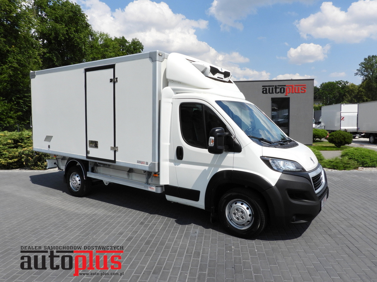 PEUGEOT BOXER REGRIGERATOR BOX 0*C 8 PALLETS CRUISE CONTROL LED LIGHTS AIR CONDITIONING 165HP - Autoutilitară frigorifica: Foto 1 PEUGEOT BOXER REGRIGERATOR BOX 0*C 8 PALLETS CRUISE CONTROL LED LIGHTS AIR CONDITIONING 165HP - Autoutilitară frigorifica: Foto 1