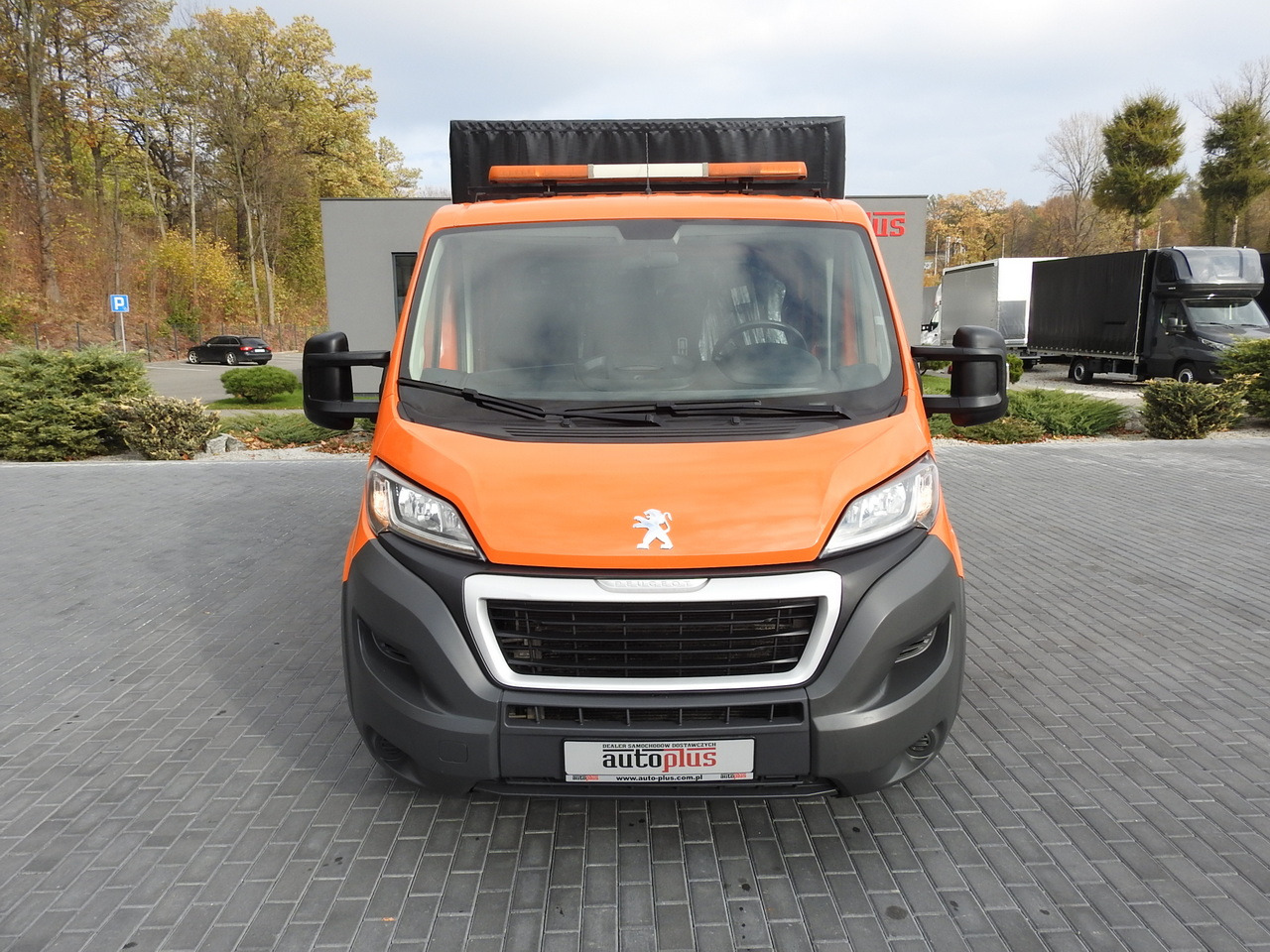 Autoutilitară cu platformă PEUGEOT BOXER STAKE BODY TARPAULIN DOUBLE CABIN DOKA 7 SEATS AIR CONDITIONING PNEUMATICS  140HP: Foto 5