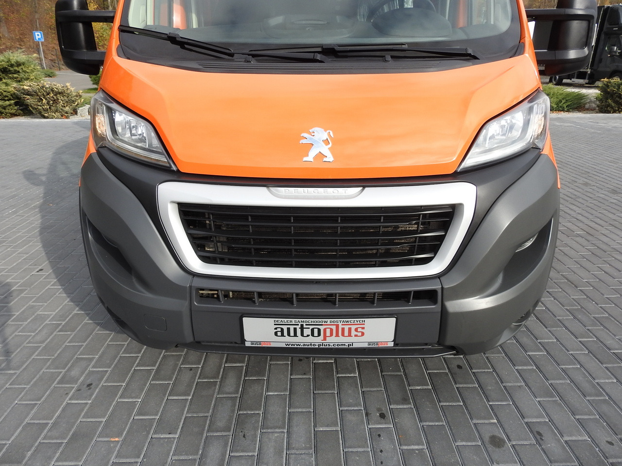 Autoutilitară cu platformă PEUGEOT BOXER STAKE BODY TARPAULIN DOUBLE CABIN DOKA 7 SEATS AIR CONDITIONING PNEUMATICS  140HP: Foto 13