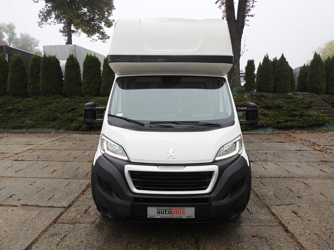 PEUGEOT BOXER TARPAULIN LIFT 8 PALLETS WEBASTO LED LIGHTS AIR CONDITIONING 165HP - Autoutilitară cu prelată: Foto 5 PEUGEOT BOXER TARPAULIN LIFT 8 PALLETS WEBASTO LED LIGHTS AIR CONDITIONING 165HP - Autoutilitară cu prelată: Foto 5