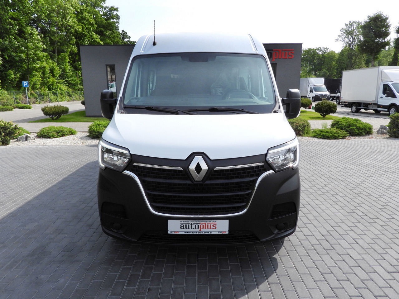 RENAULT MASTER BOX DELIVERY VAN 7 SEATS CRUISE CONTROL NAVIGATION LED LIGHTS AIR CONDITIONING 140HP - Dubă: Foto 5 RENAULT MASTER BOX DELIVERY VAN 7 SEATS CRUISE CONTROL NAVIGATION LED LIGHTS AIR CONDITIONING 140HP - Dubă: Foto 5