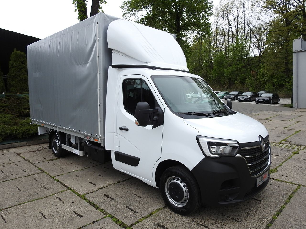 RENAULT MASTER NEW TARPAULIN 8 PALLETS CRUISE CONTROL LED LIGHTS AIR CONDITIONING 165HP - Autoutilitară cu prelată: Foto 4 RENAULT MASTER NEW TARPAULIN 8 PALLETS CRUISE CONTROL LED LIGHTS AIR CONDITIONING 165HP - Autoutilitară cu prelată: Foto 4