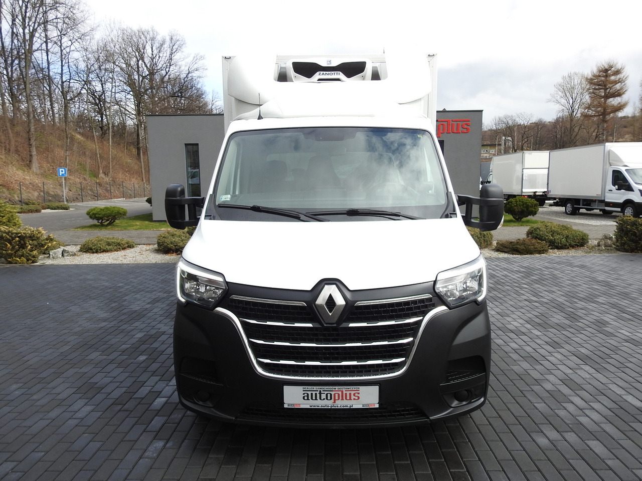 RENAULT MASTER REGRIGERATOR BOX 0*C LED LIGHTS AIR CONDITIONING 145HP - Autoutilitară frigorifica: Foto 5 RENAULT MASTER REGRIGERATOR BOX 0*C LED LIGHTS AIR CONDITIONING 145HP - Autoutilitară frigorifica: Foto 5