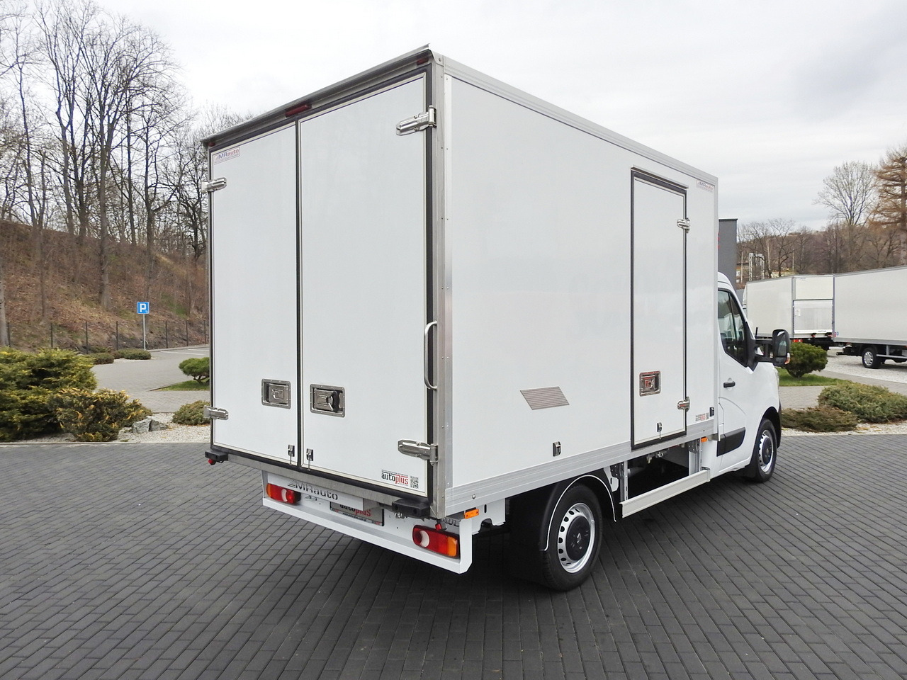 RENAULT MASTER REGRIGERATOR BOX 0*C LED LIGHTS AIR CONDITIONING 145HP - Autoutilitară frigorifica: Foto 3 RENAULT MASTER REGRIGERATOR BOX 0*C LED LIGHTS AIR CONDITIONING 145HP - Autoutilitară frigorifica: Foto 3
