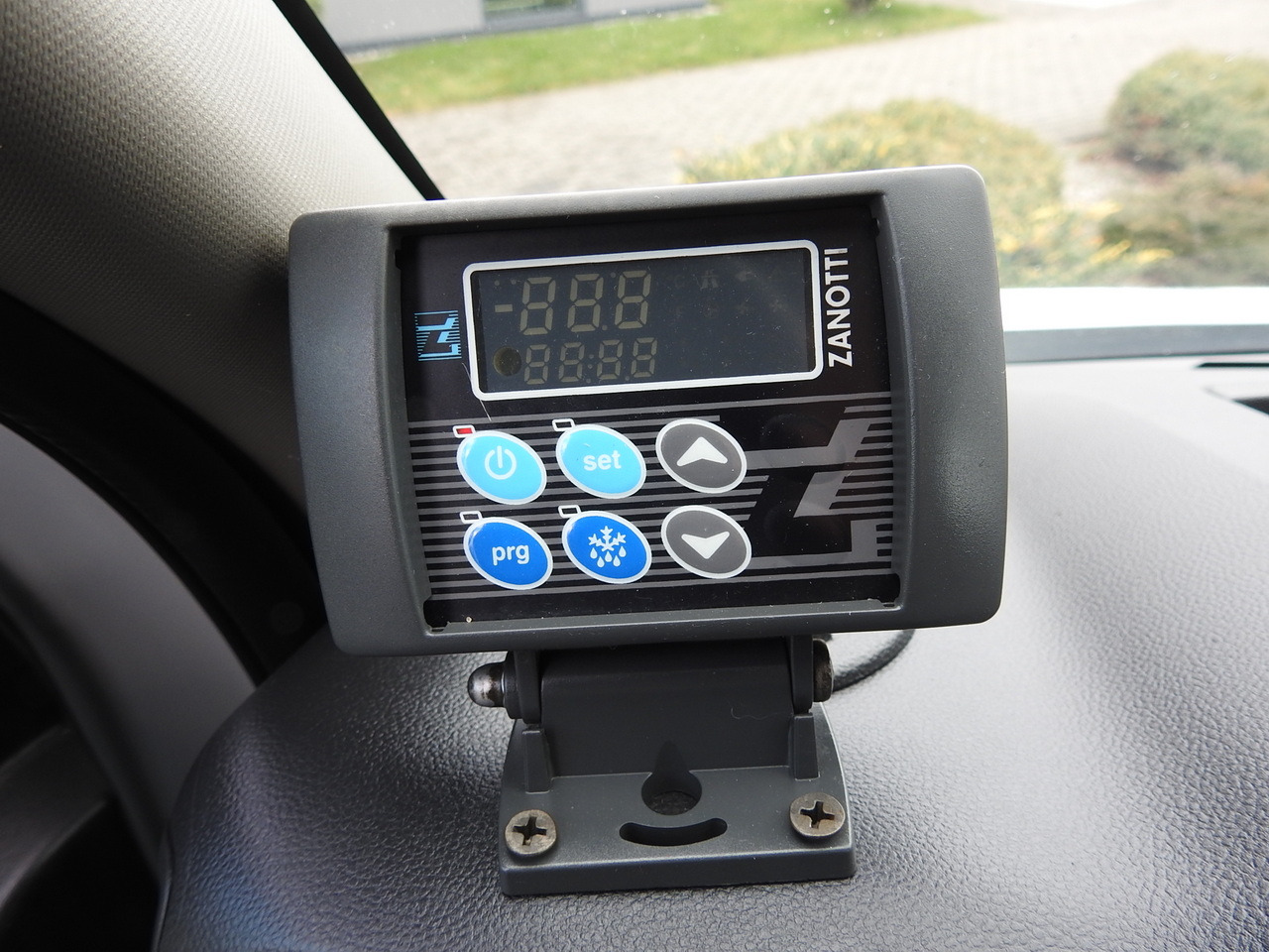 Autoutilitară frigorifica RENAULT MASTER  REGRIGERATOR BOX 0*C LED LIGHTS AIR CONDITIONING  145HP: Foto 29