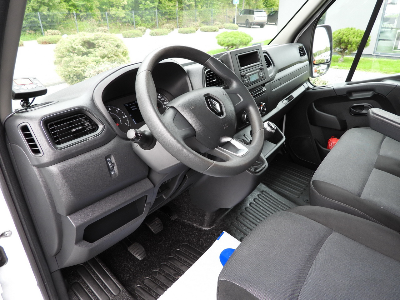 RENAULT MASTER REGRIGERATOR BOX 1*C LED LIGHTS AIR CONDITIONING 165HP - Autoutilitară frigorifica: Foto 2 RENAULT MASTER REGRIGERATOR BOX 1*C LED LIGHTS AIR CONDITIONING 165HP - Autoutilitară frigorifica: Foto 2