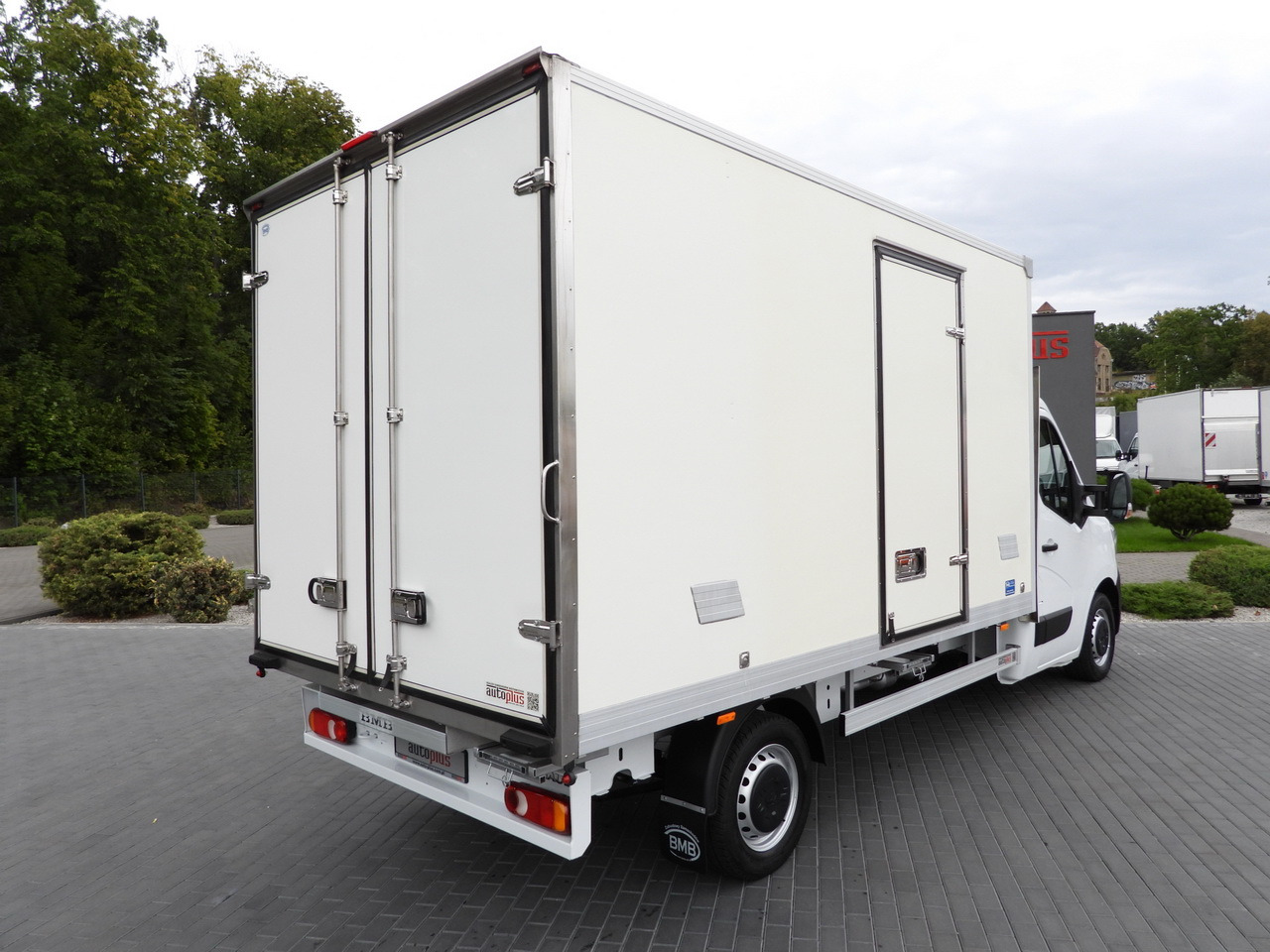 RENAULT MASTER REGRIGERATOR BOX 1*C LED LIGHTS AIR CONDITIONING 165HP - Autoutilitară frigorifica: Foto 3 RENAULT MASTER REGRIGERATOR BOX 1*C LED LIGHTS AIR CONDITIONING 165HP - Autoutilitară frigorifica: Foto 3