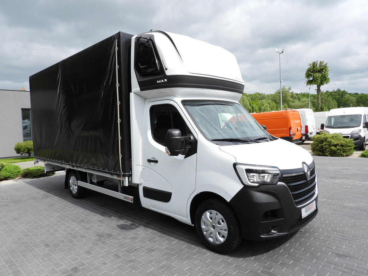 RENAULT MASTER TARPAULIN 10 PALLETS CRUISE CONTROL LED LIGHTS AIR CONDITIONING 165HP - Autoutilitară cu prelată: Foto 4 RENAULT MASTER TARPAULIN 10 PALLETS CRUISE CONTROL LED LIGHTS AIR CONDITIONING 165HP - Autoutilitară cu prelată: Foto 4