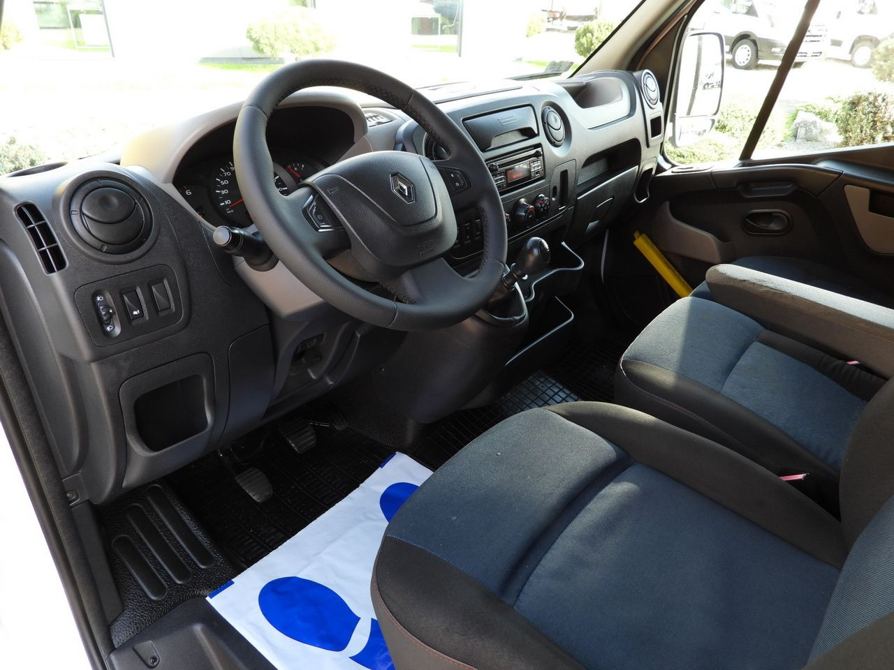 RENAULT MASTER TARPAULIN 10 PALLETS WEBASTO CRUISE CONTROL AIR CONDITIONING 170HP - Autoutilitară cu prelată: Foto 2 RENAULT MASTER TARPAULIN 10 PALLETS WEBASTO CRUISE CONTROL AIR CONDITIONING 170HP - Autoutilitară cu prelată: Foto 2
