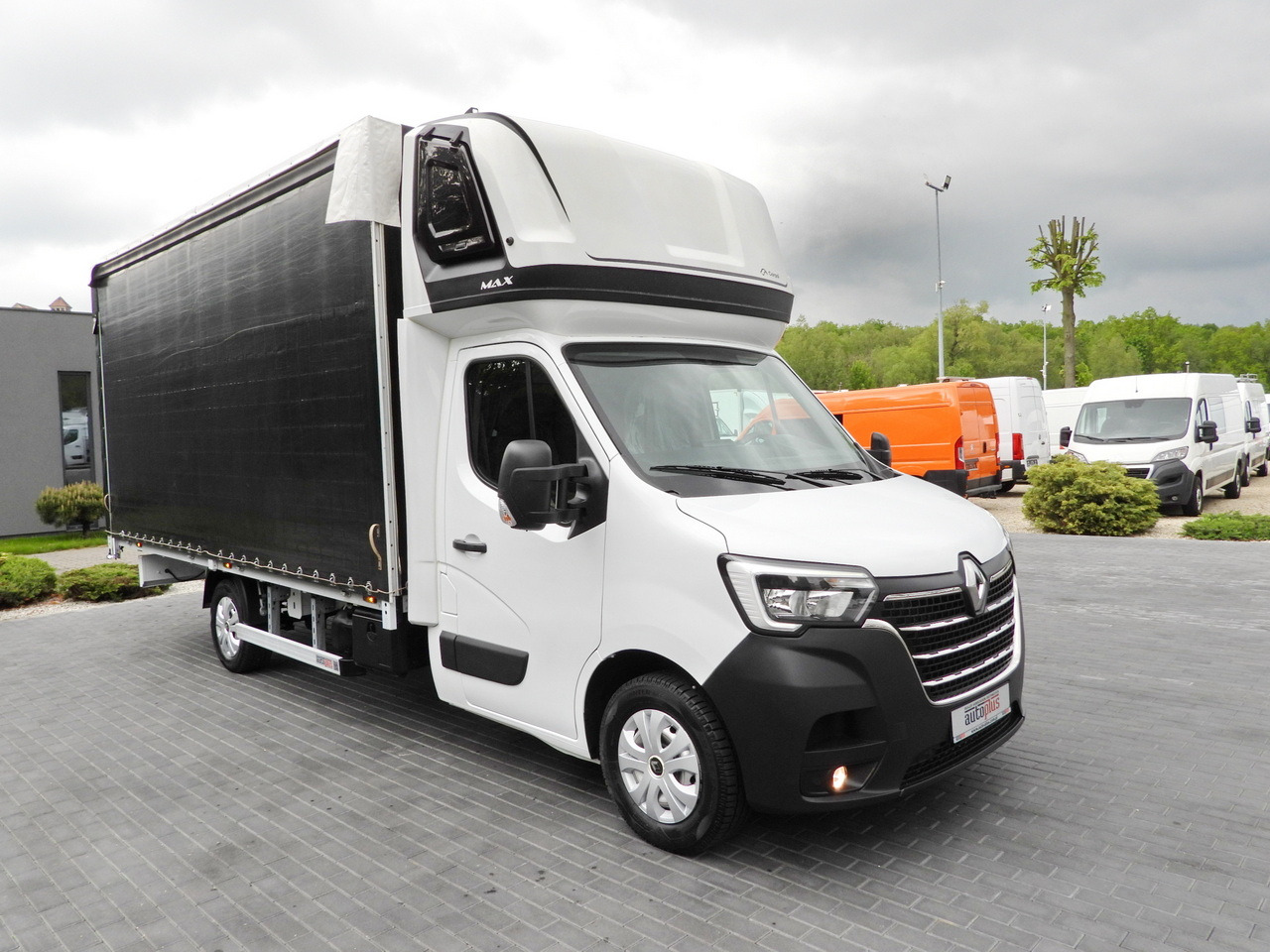 RENAULT MASTER TARPAULIN 10 PALLETS WEBASTO CRUISE CONTROL LED LIGHTS PNEUMATICS AIR CONDITIONING 165HP - Autoutilitară cu prelată: Foto 4 RENAULT MASTER TARPAULIN 10 PALLETS WEBASTO CRUISE CONTROL LED LIGHTS PNEUMATICS AIR CONDITIONING 165HP - Autoutilitară cu prelată: Foto 4