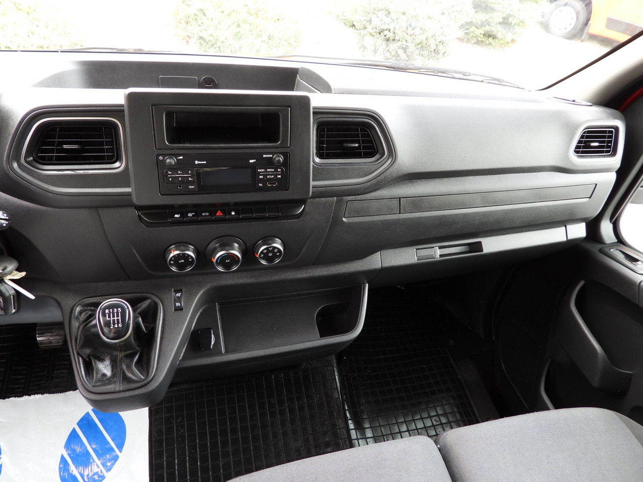 Autoutilitară cu prelată RENAULT MASTER TARPAULIN 10 PALLETS WEBASTO CRUISE CONTROL LED LIGHTS PNEUMATICS AIR CONDITIONING 165HP: Foto 32 Autoutilitară cu prelată RENAULT MASTER TARPAULIN 10 PALLETS WEBASTO CRUISE CONTROL LED LIGHTS PNEUMATICS AIR CONDITIONING 165HP: Foto 32