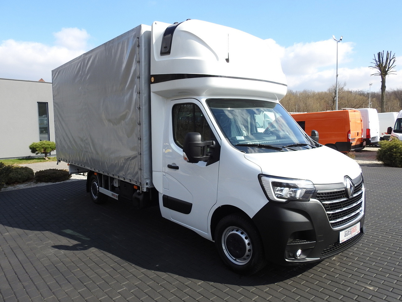 RENAULT MASTER TARPAULIN 10 PALLETS WEBASTO CRUISE CONTROL LED LIGHTS PNEUMATICS AIR CONDITIONING 165HP - Autoutilitară cu prelată: Foto 4 RENAULT MASTER TARPAULIN 10 PALLETS WEBASTO CRUISE CONTROL LED LIGHTS PNEUMATICS AIR CONDITIONING 165HP - Autoutilitară cu prelată: Foto 4