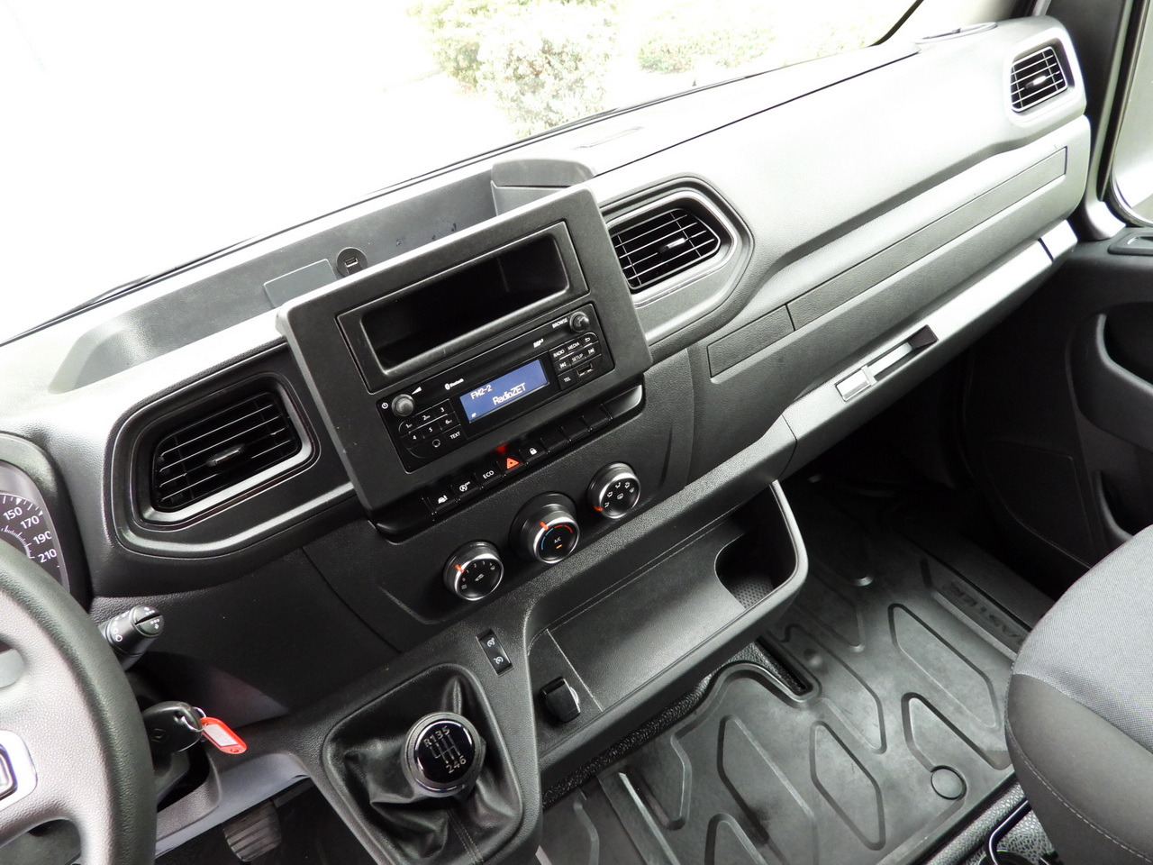 Autoutilitară cu prelată RENAULT MASTER TARPAULIN LIFT 10 PALLETS WEBASTO CRUISE CONTROL LED LIGHTS AIR CONDITIONING  165HP: Foto 40