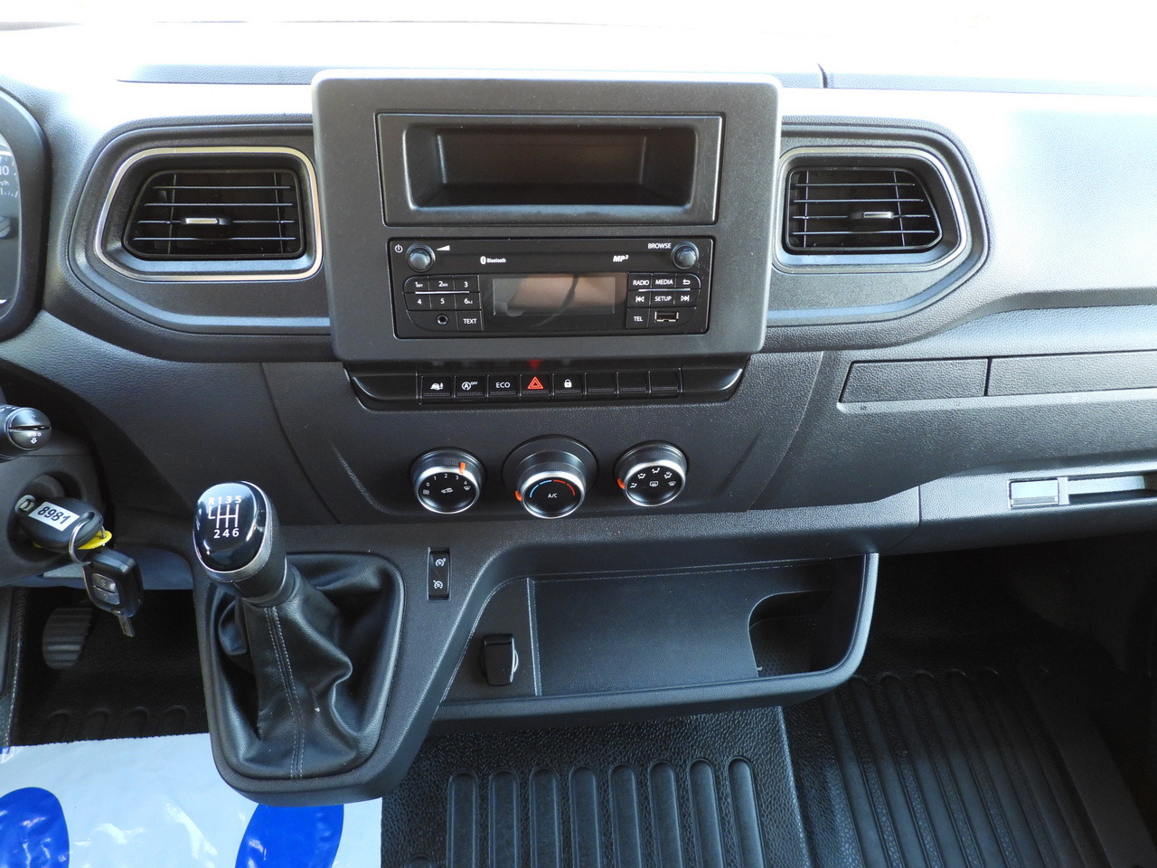 Autoutilitară cu prelată RENAULT MASTER TARPAULIN LIFT 10 PALLETS WEBASTO CRUISE CONTROL LED LIGHTS PNEUMATICS AIR CONDITIONING  165HP: Foto 33