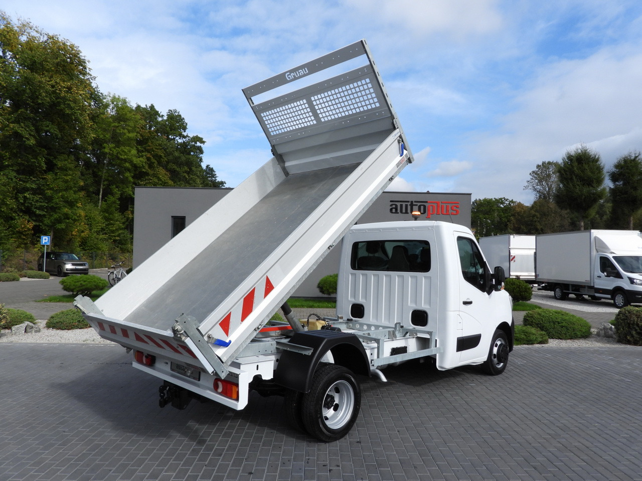 RENAULT MASTER TIPPER CRUISE CONTROL LED LIGHTS TWIN WHEELS AIR CONDITIONING 130HP - Autoutilitară basculantă: Foto 4 RENAULT MASTER TIPPER CRUISE CONTROL LED LIGHTS TWIN WHEELS AIR CONDITIONING 130HP - Autoutilitară basculantă: Foto 4