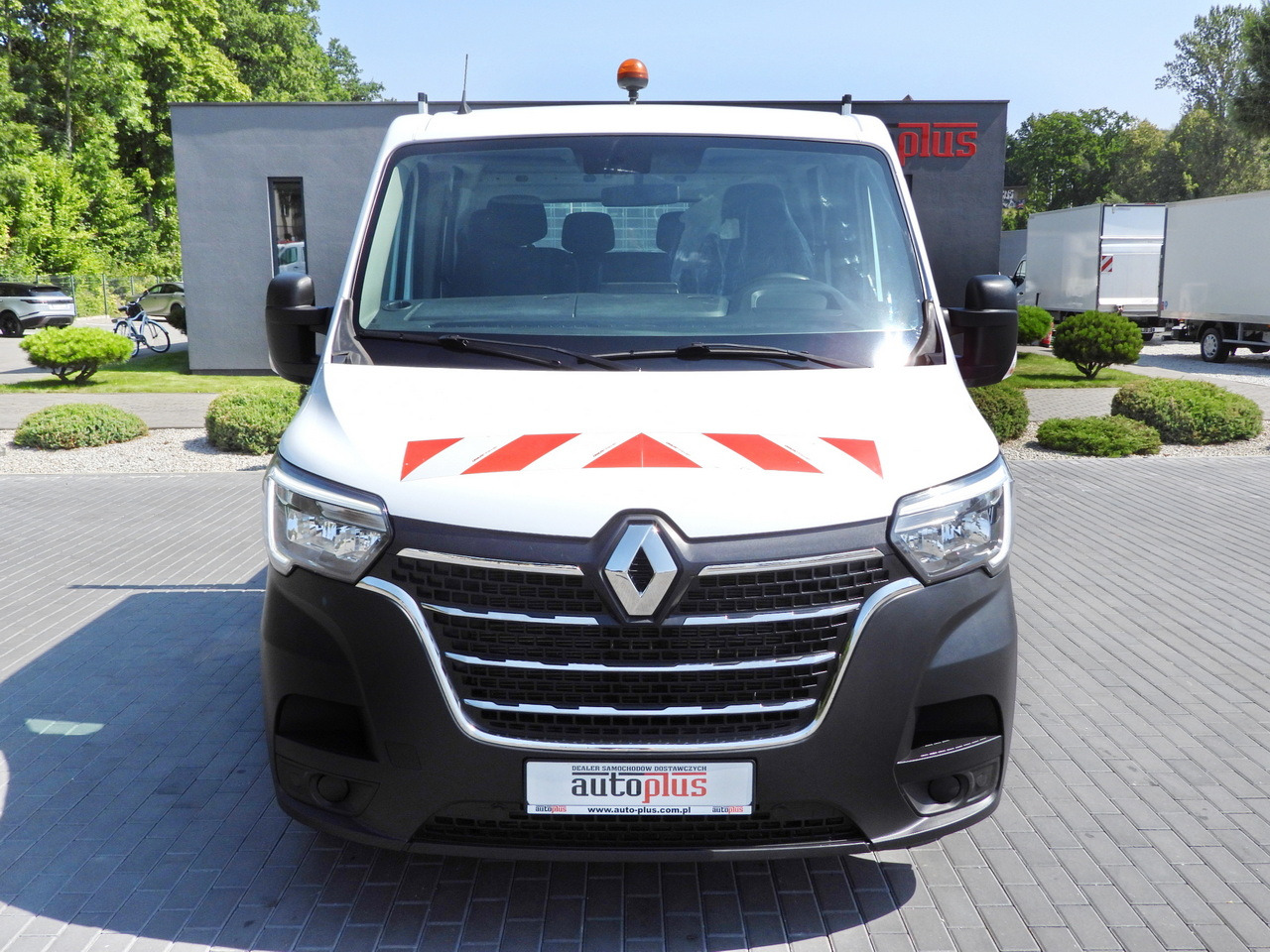 RENAULT MASTER TIPPER DOUBLE CABIN DOKA 6 SEATS CRUISE CONTROL LED LIGHTS TWIN WHEELS AIR CONDITIONING 130HP - Autoutilitară basculantă: Foto 5 RENAULT MASTER TIPPER DOUBLE CABIN DOKA 6 SEATS CRUISE CONTROL LED LIGHTS TWIN WHEELS AIR CONDITIONING 130HP - Autoutilitară basculantă: Foto 5