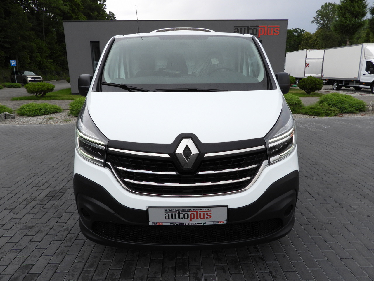 RENAULT TRAFIC REFRIGERATOR VAN -5*C POWER SUPPLY 230V CRUISE CONTROL LED LIGHTS AIR CONDITIONING 120HP - Autoutilitară frigorifica: Foto 5 RENAULT TRAFIC REFRIGERATOR VAN -5*C POWER SUPPLY 230V CRUISE CONTROL LED LIGHTS AIR CONDITIONING 120HP - Autoutilitară frigorifica: Foto 5