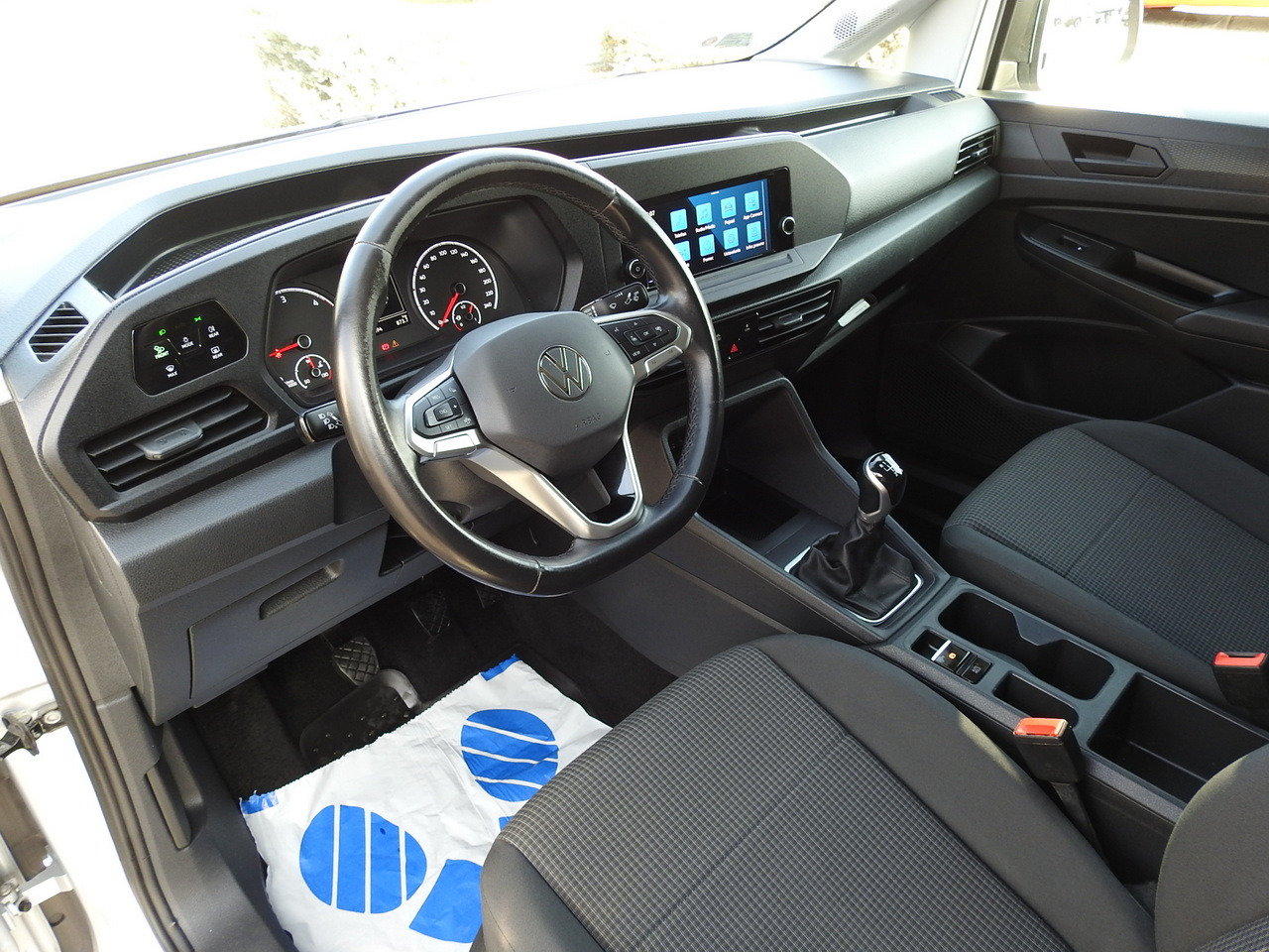 VOLKSWAGEN CADDY REFRIGERATOR VAN -20*C HEATING FUNCTION POWER SUPPLY 230V CRUISE CONTROL LED LIGHTS AIR CONDITIONING 100HP - Autoutilitară frigorifica: Foto 2 VOLKSWAGEN CADDY REFRIGERATOR VAN -20*C HEATING FUNCTION POWER SUPPLY 230V CRUISE CONTROL LED LIGHTS AIR CONDITIONING 100HP - Autoutilitară frigorifica: Foto 2