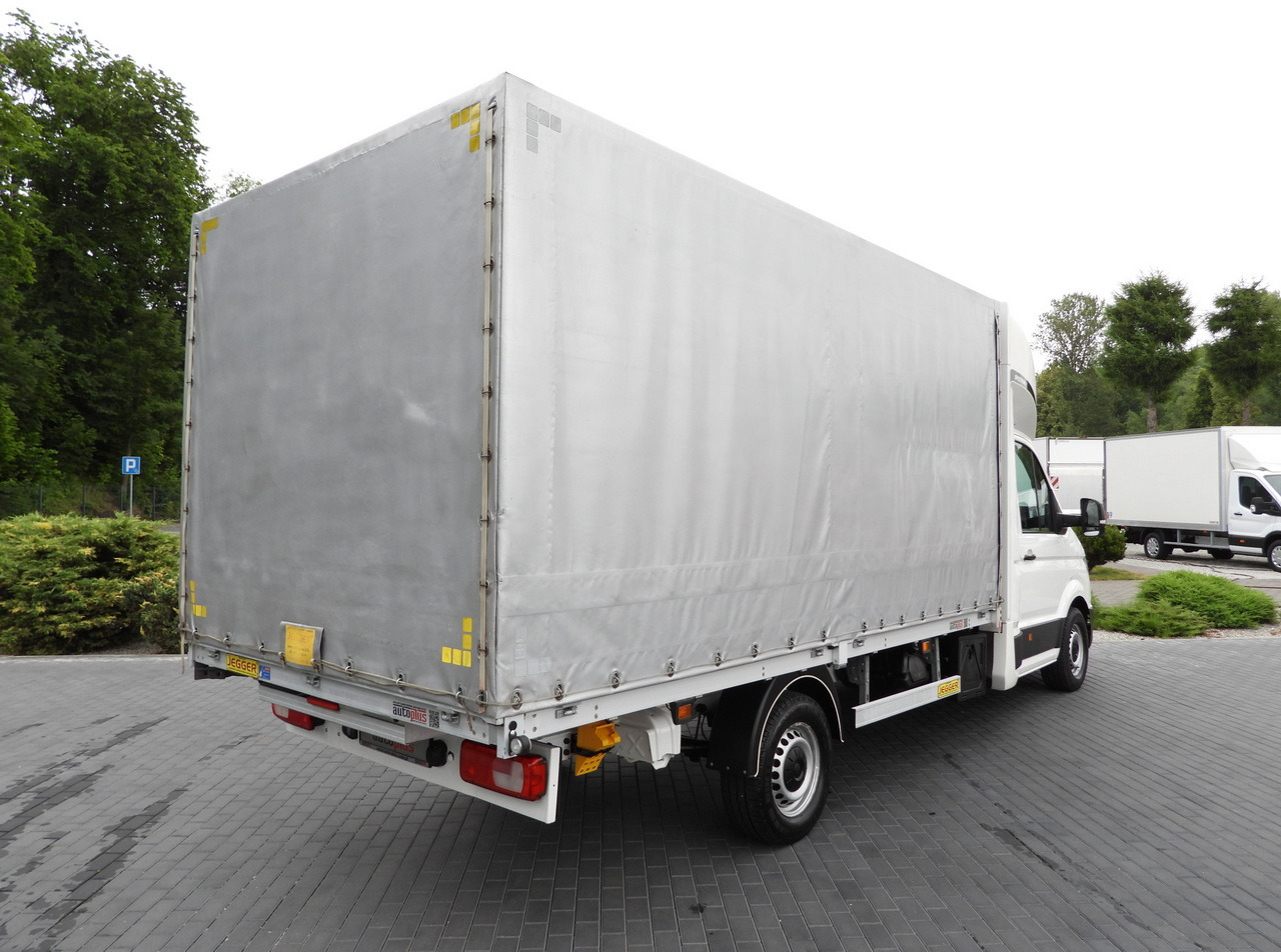 VOLKSWAGEN CRAFTER TARPAULIN 8 PALLETS WEBASTO CRUISE CONTROL LED LIGHTS AIR CONDITIONING 180HP - Autoutilitară cu prelată: Foto 3 VOLKSWAGEN CRAFTER TARPAULIN 8 PALLETS WEBASTO CRUISE CONTROL LED LIGHTS AIR CONDITIONING 180HP - Autoutilitară cu prelată: Foto 3